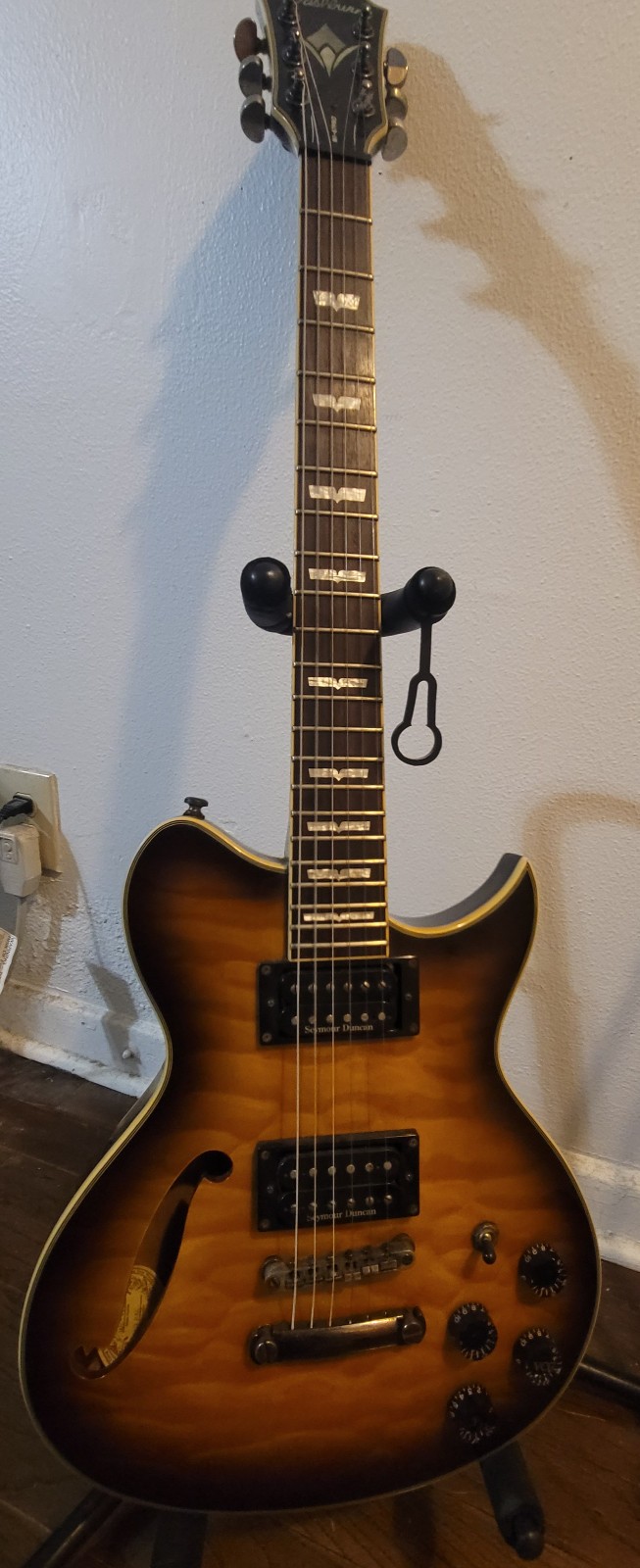 Washburn IDOL Wi-67PRO 2003 – tobacco burst