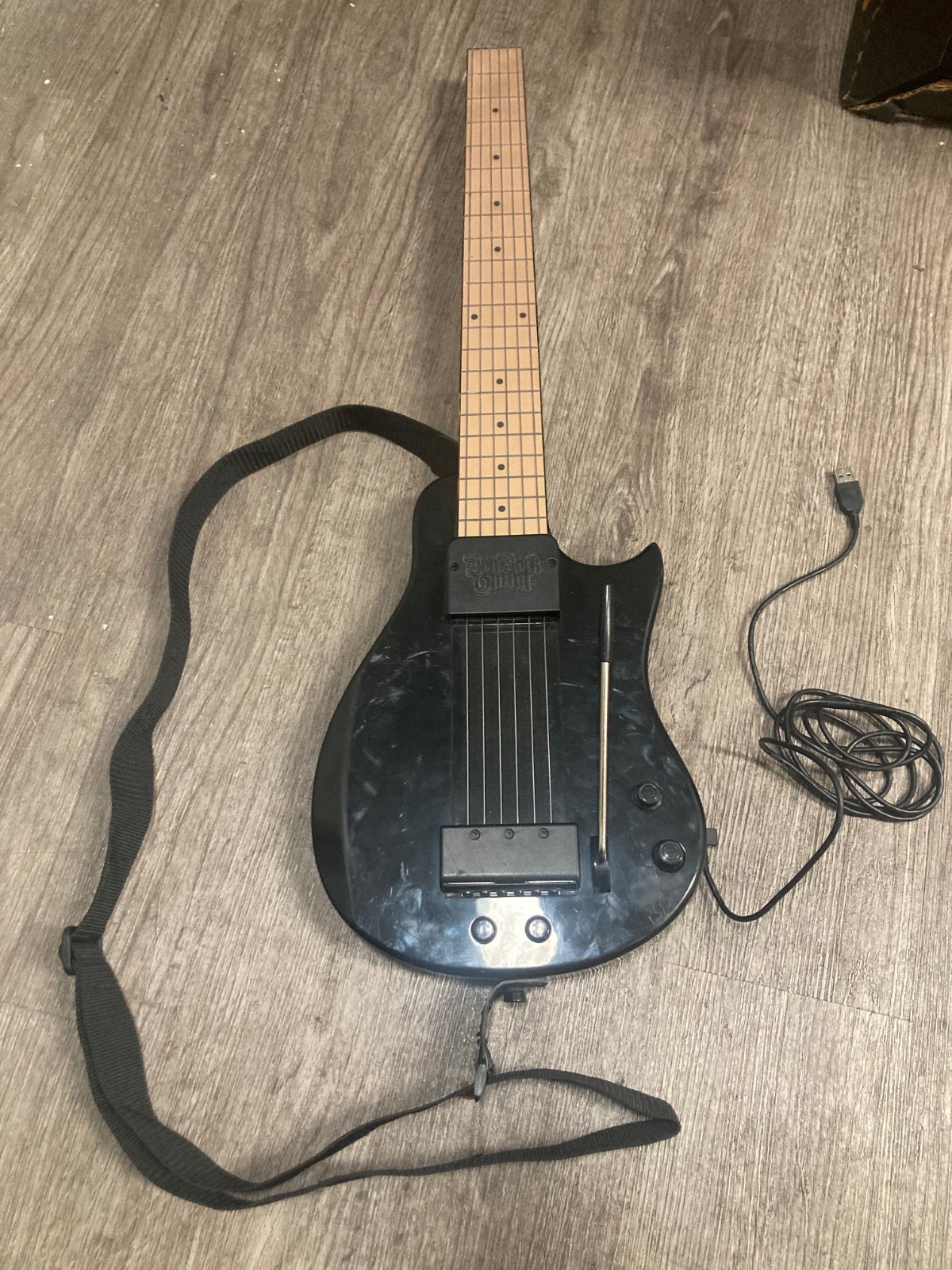 You Rock Guitar YRG1000 Gen1 w/strap tested no AA batteries usb power cable only
