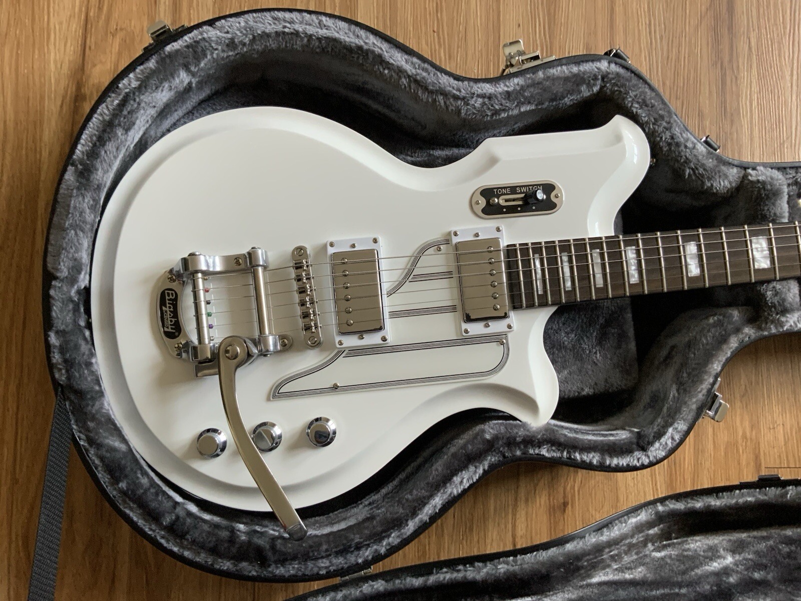 2013 Airline Supro Map Guitar