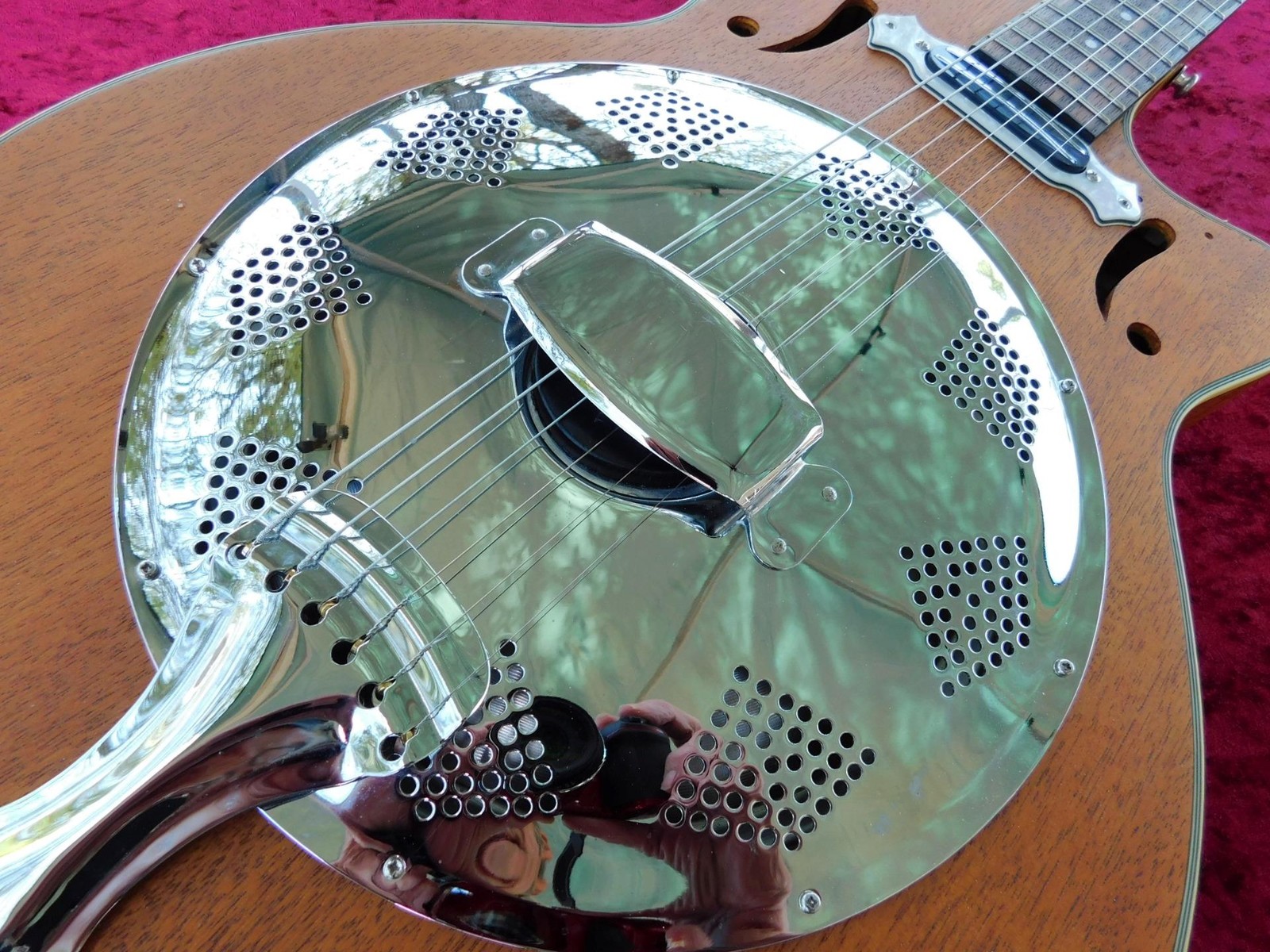 Rogue Resonator Set Neck Electric Guitar, Kind of Rare,Plays,Looks,Sounds Great