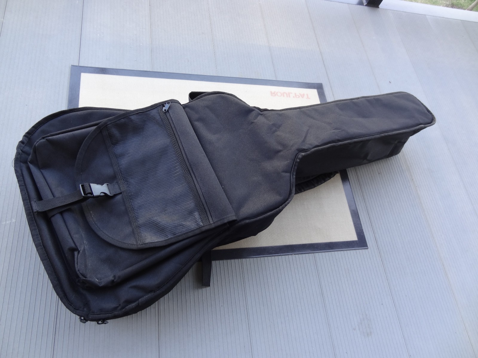 Ace Products Ent. Kaces III soft gig bag electric guitar case -Backpack Style