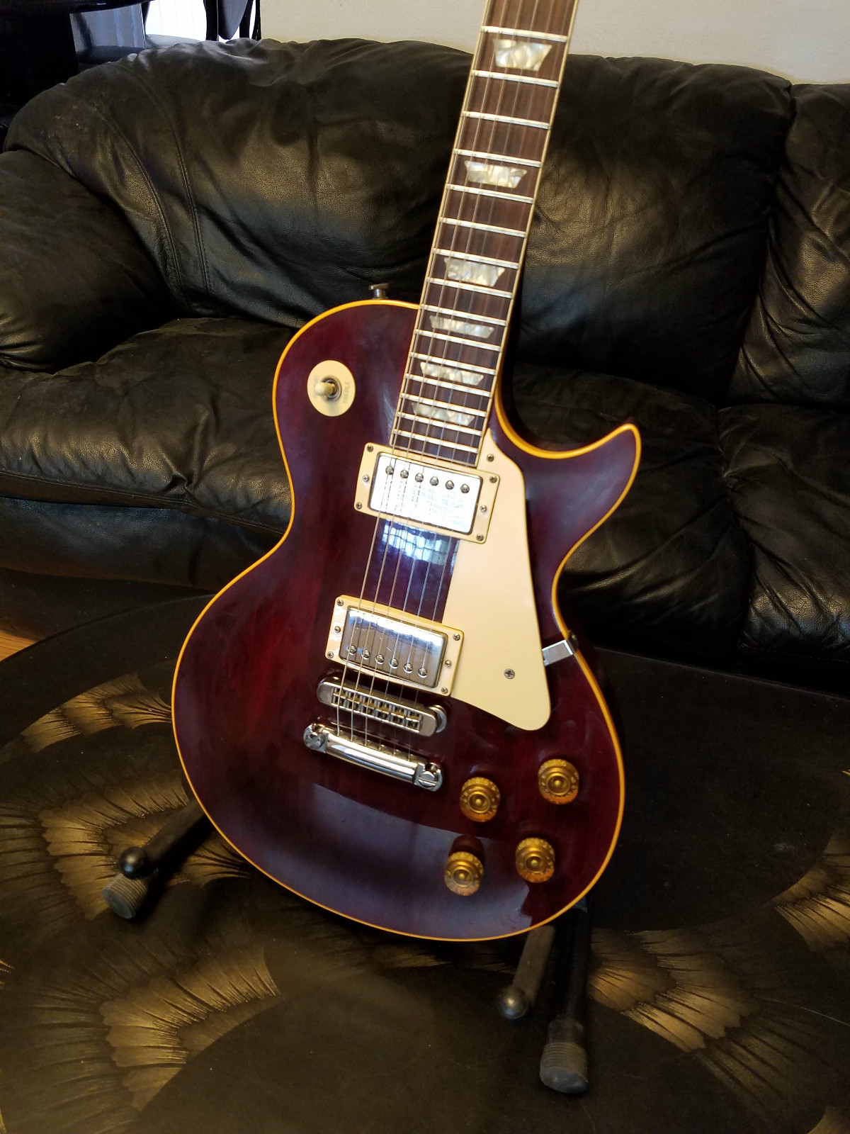 1982 GIBSON LES PAUL STANDARD,100% ORIGINAL,BURGUNDY ,EXCELLENT MADE IN USA