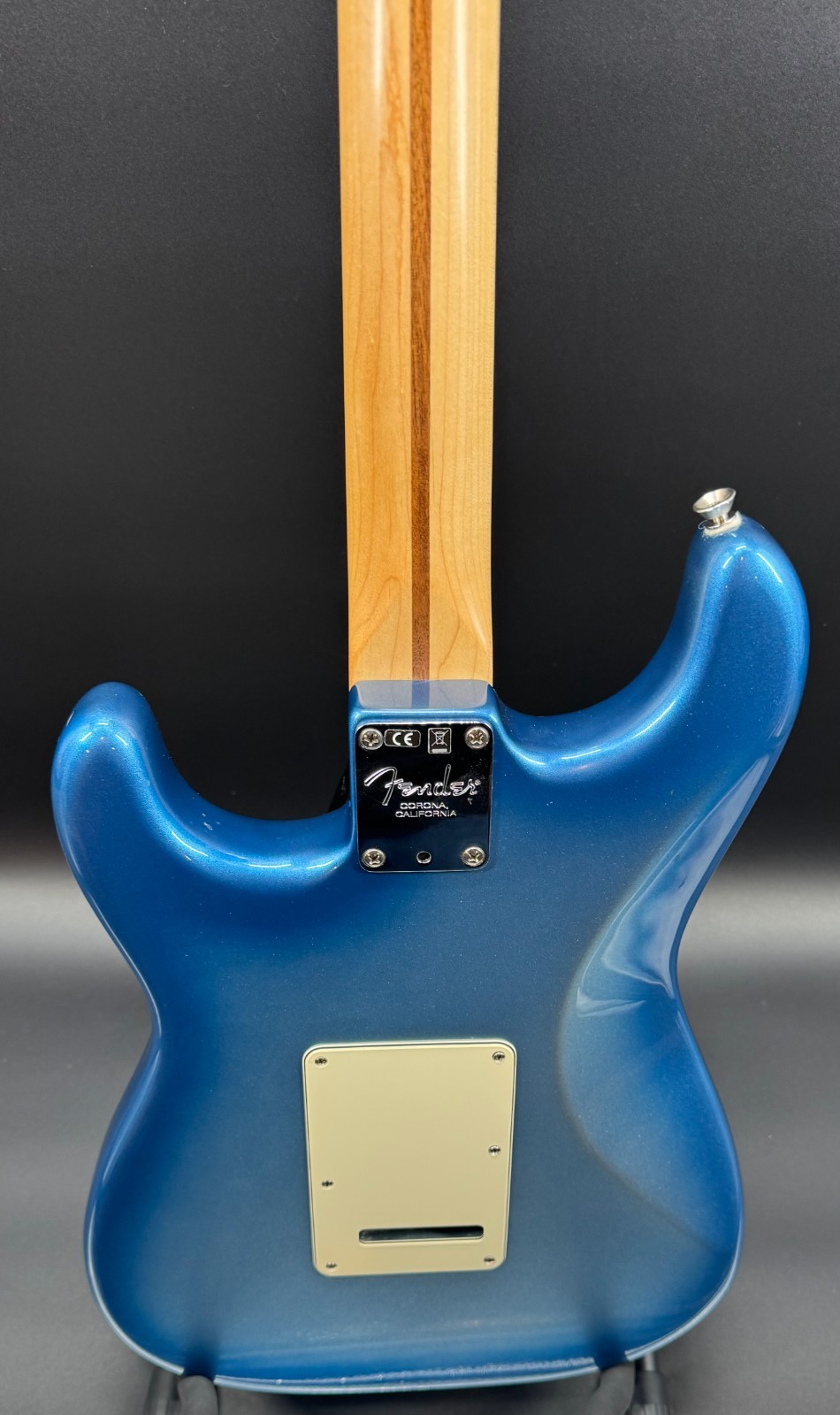 2021 Fender American Showcase Strat Sky Burst Metallic Excellent Condition
