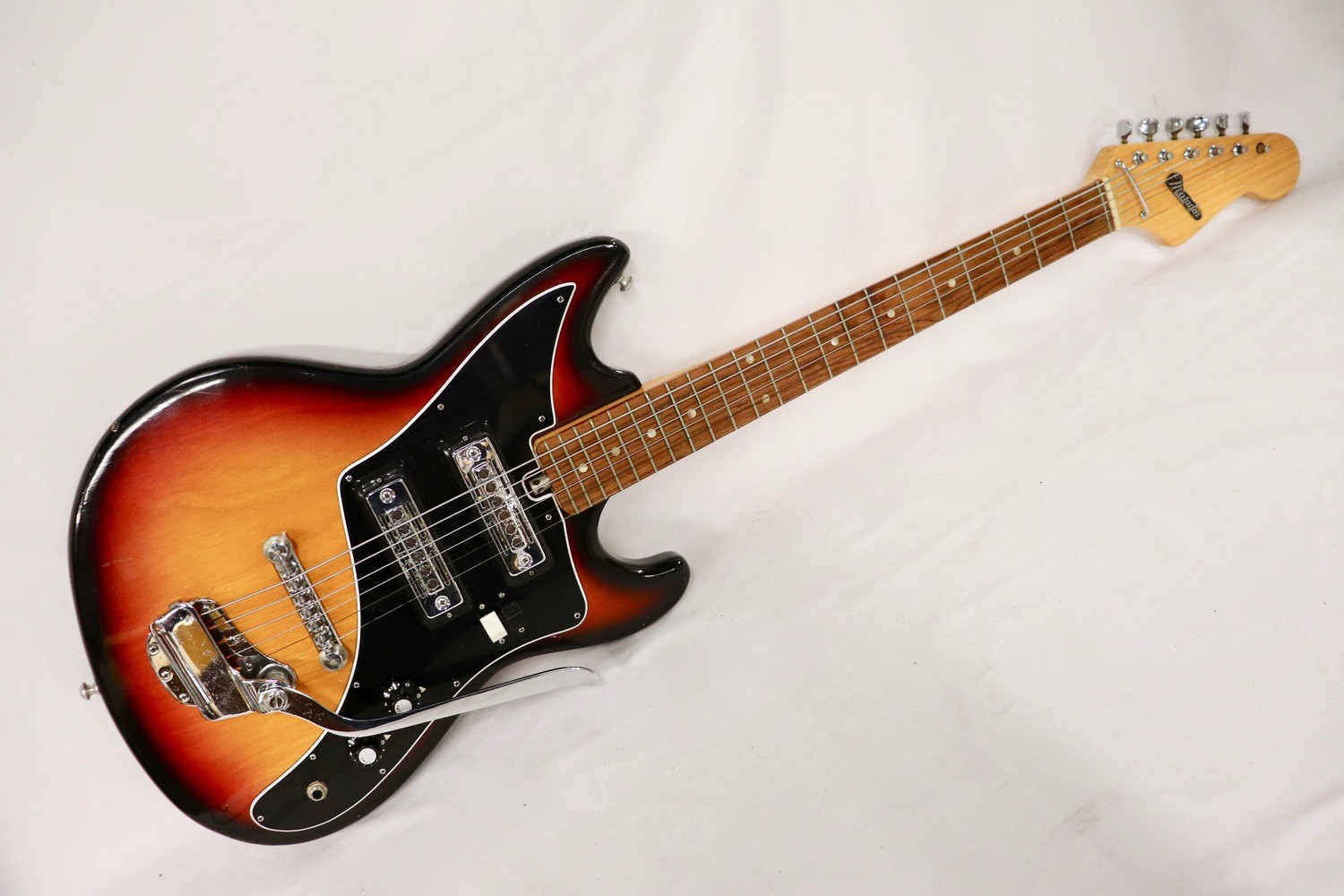 Vintage 1960s Matador Sunburst Electric Guitar – MIJ Teisco/Kawai-Era – Working