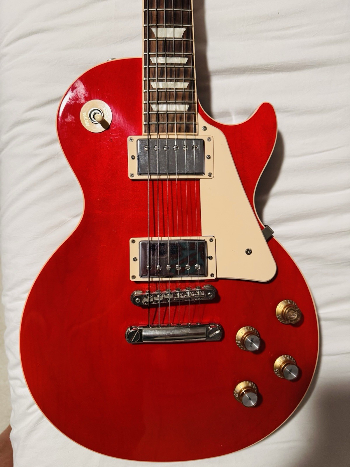 Gibson Les Paul Classic Electric Guitar – Translucent Cherry