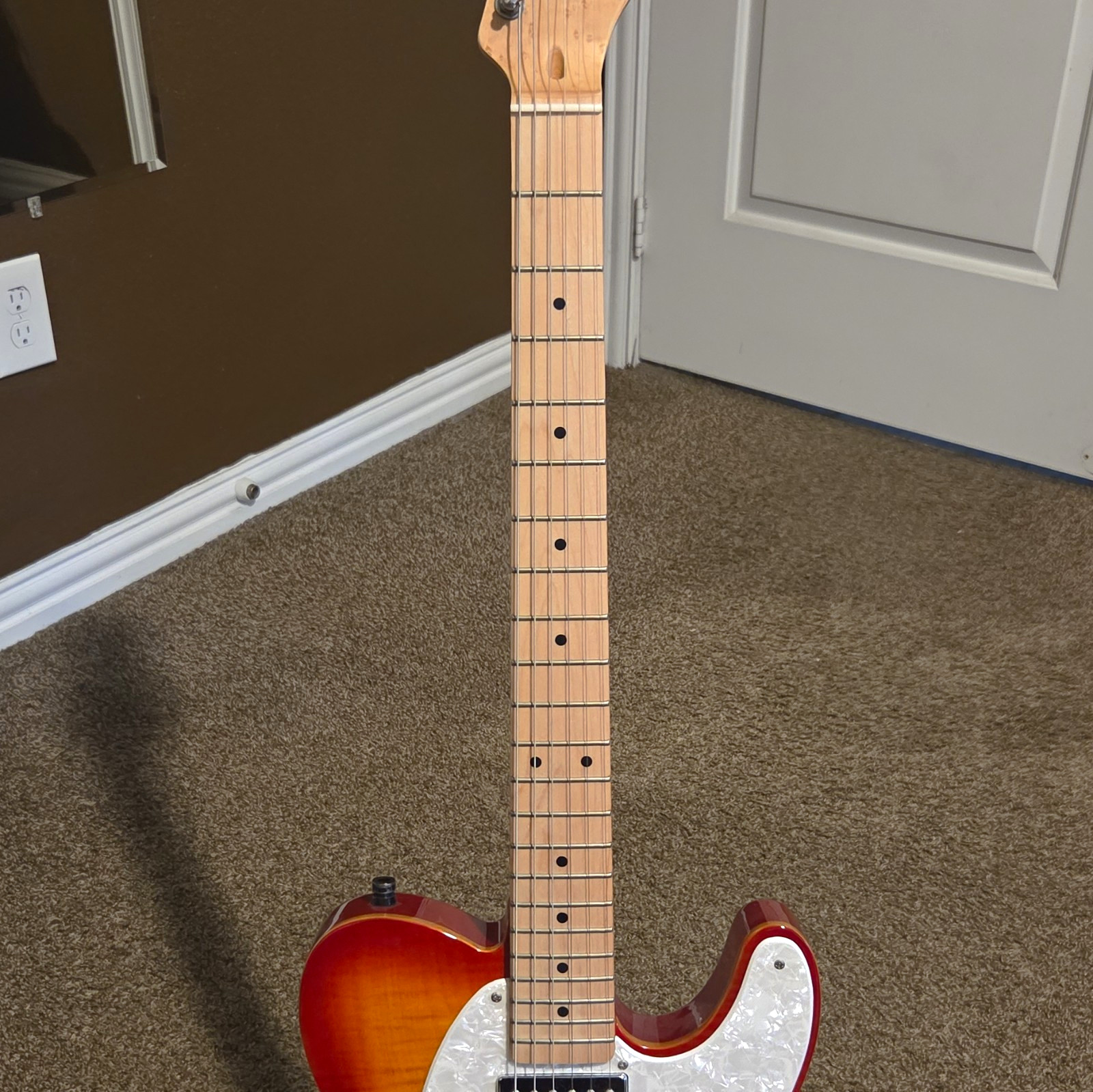 Michael Kelly 6-String Electric Guitar Red Solid Maple, Rockfield, Gig Bag
