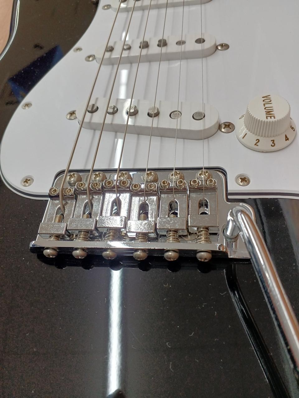FENDER JAPAN ST72-58US 1972 specification large head strat