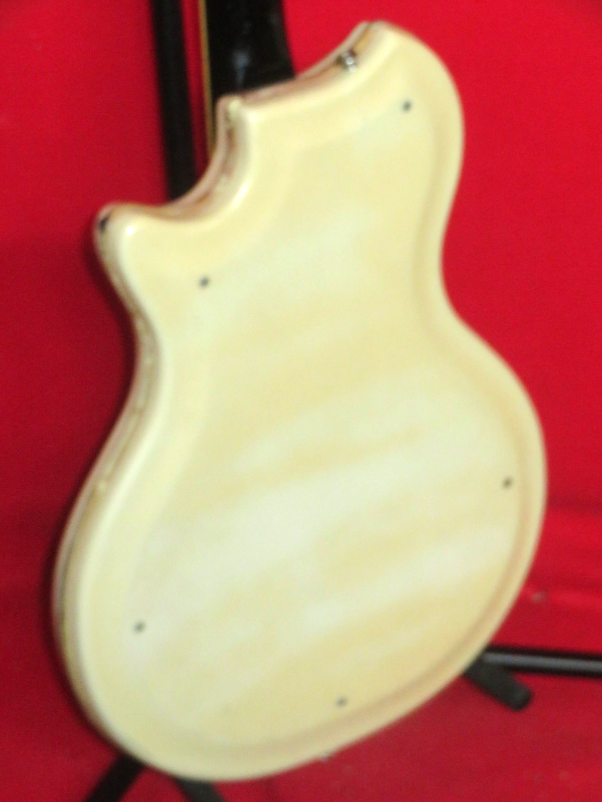 Supro 1963 White Dual Tone Res O Glas Body & Neck Valco