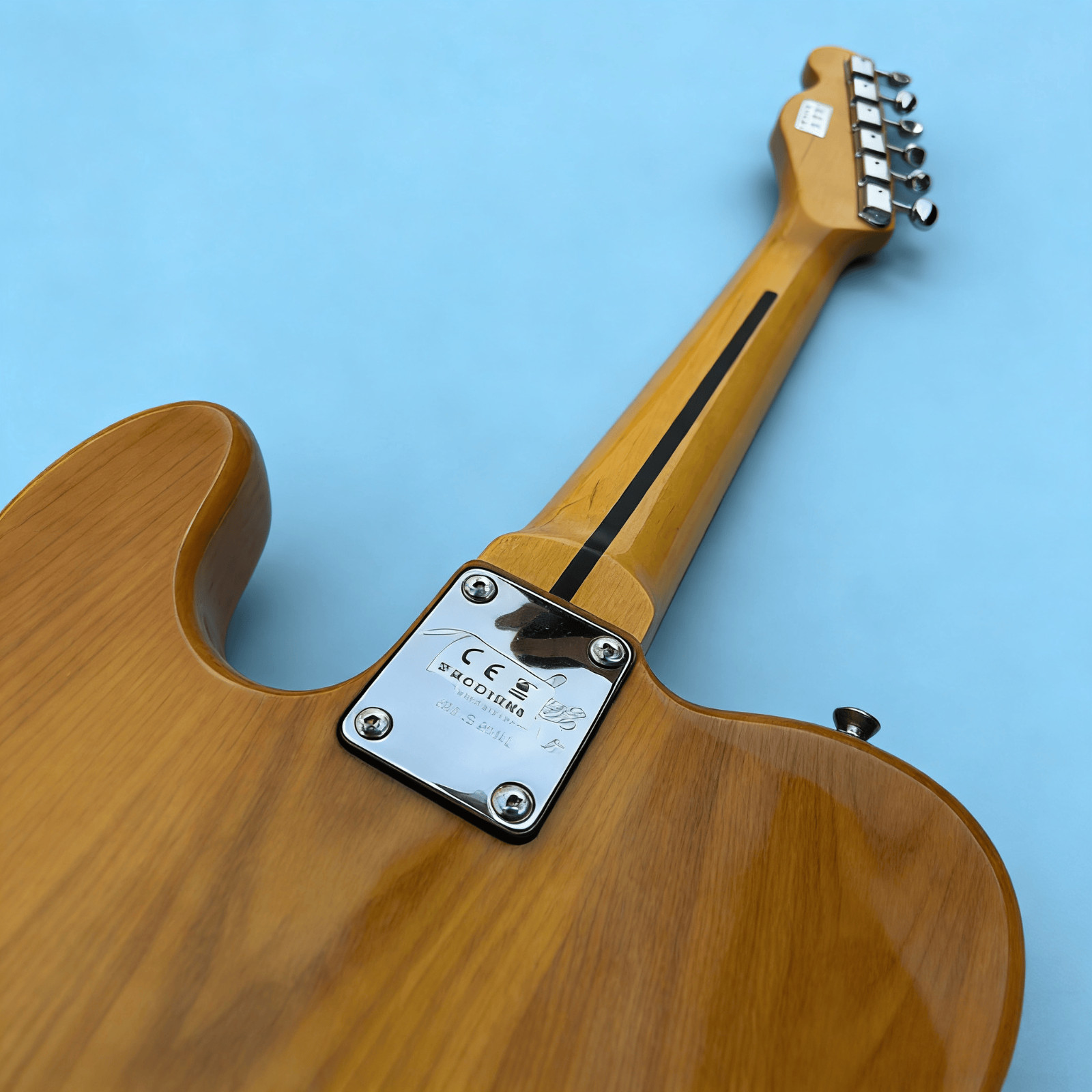 TL electric guitar, Quliu wood color panel, spruce body chrome plated accessorie