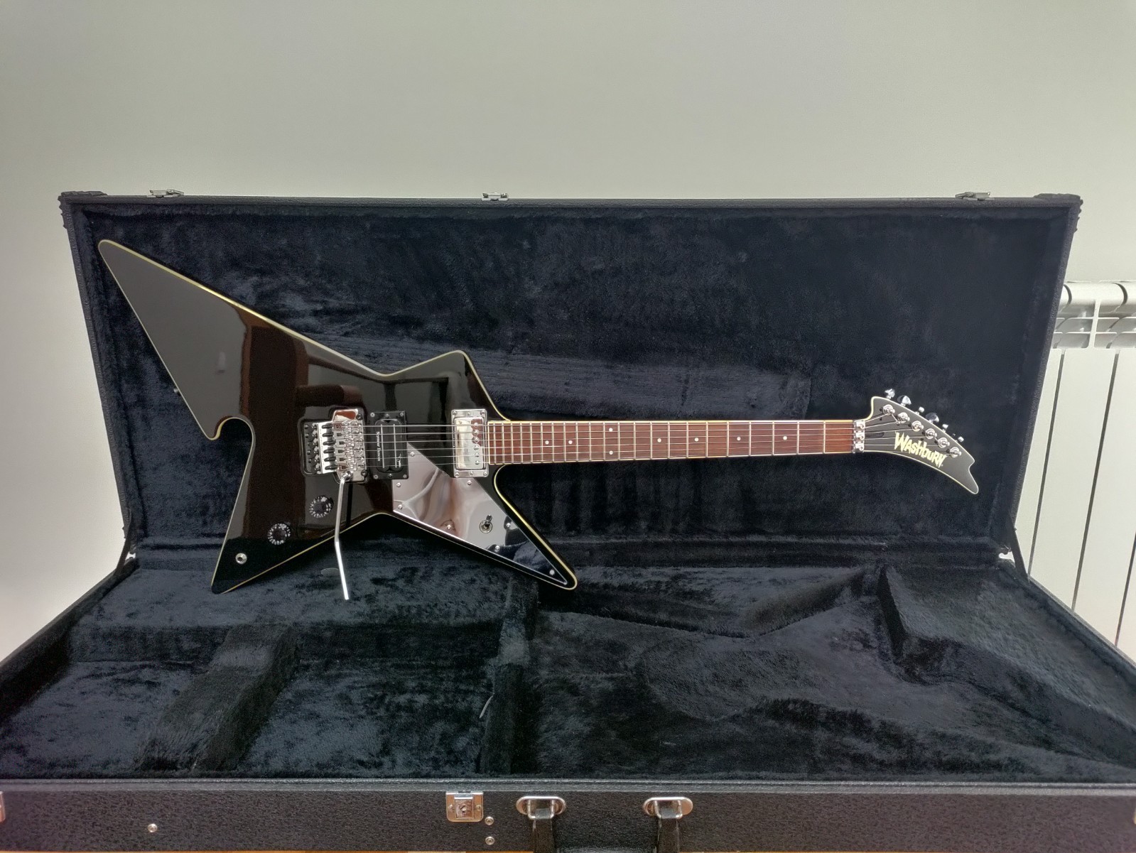 1998 Washburn Culprit Dimebag CP2003 Signature w/OHSC