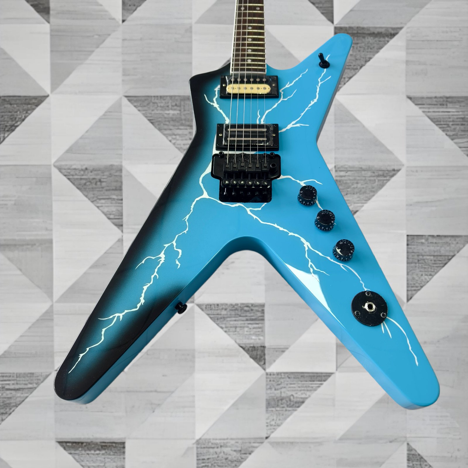 US Ship Dean Dimebag Darrell ML Electric Guitar – Blue Lightning Finish