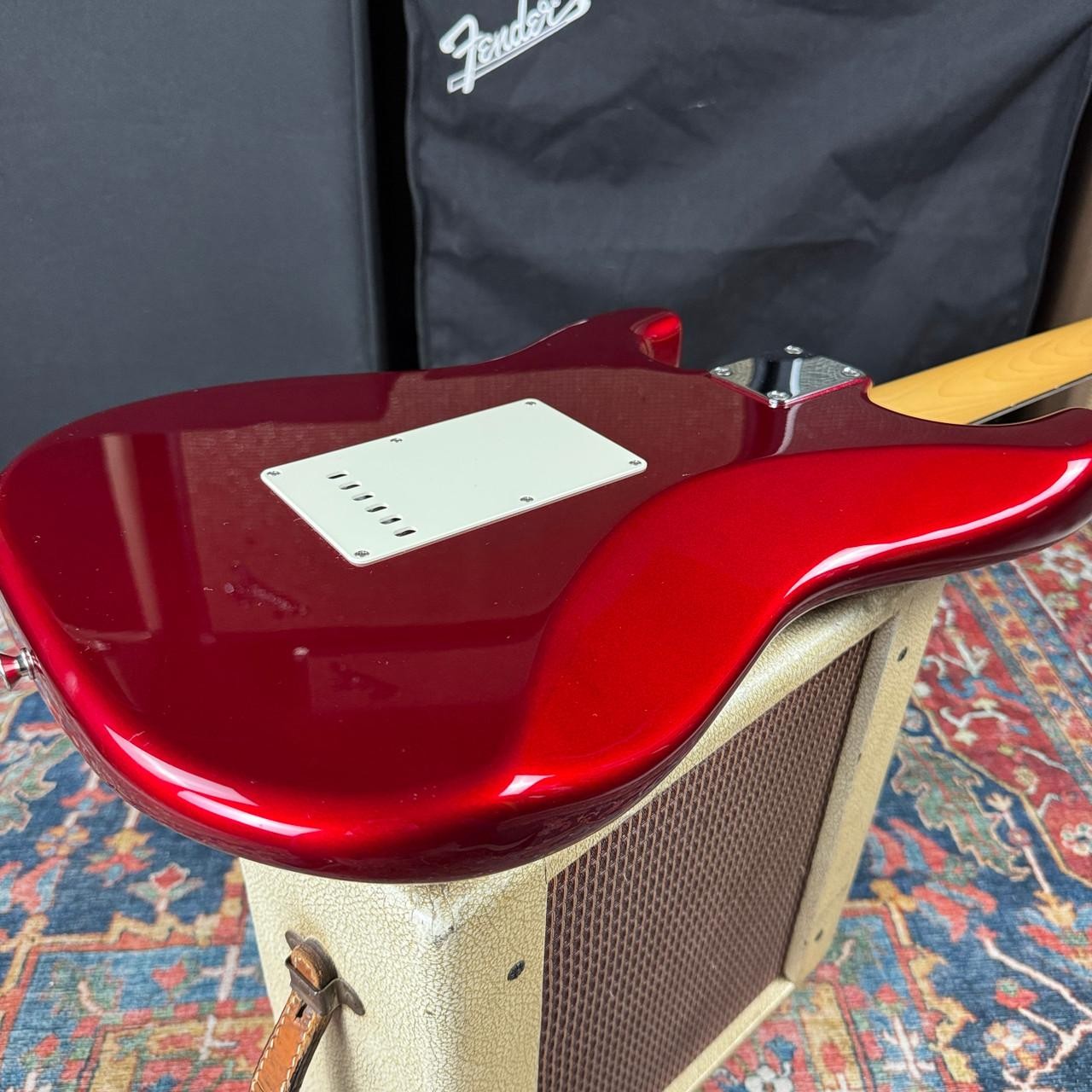 Fender 75th Anniversary Traditional II 60’s Stratocaster Candy Apple Red – 2021