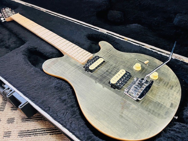 Super Featured Item Sterling By Music Man Sub Series Axis Bright Body Color That