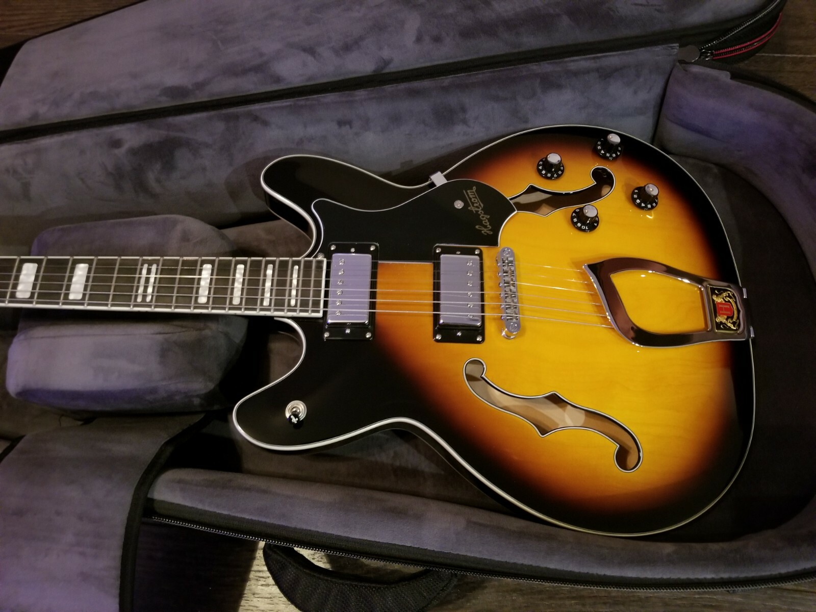 Hagstrom Viking Semi-Hollowbody Electric Guitar Tobacco Sunburst