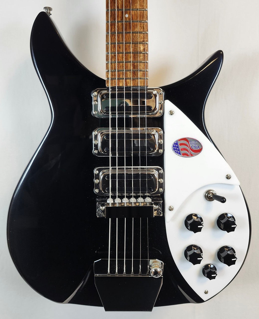 Rickenbacker 325C64 Jet Glo Miami, 3 Toaster Pickups, w/Vibrato, Short Scale,…