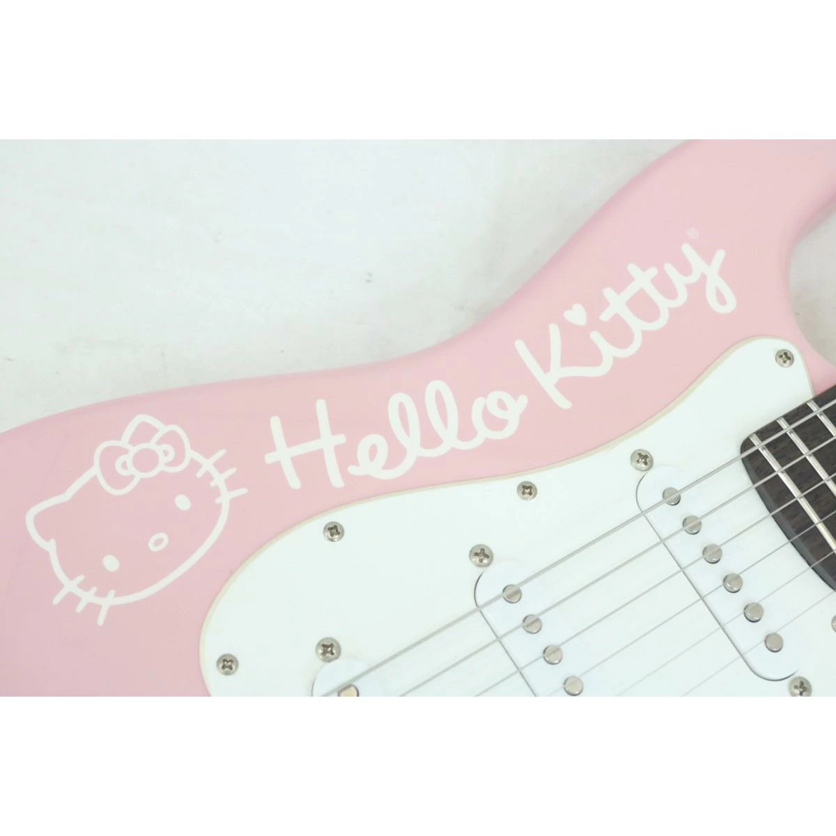 SQUIER HELLO KITTY MINI STRATElectric Guitar