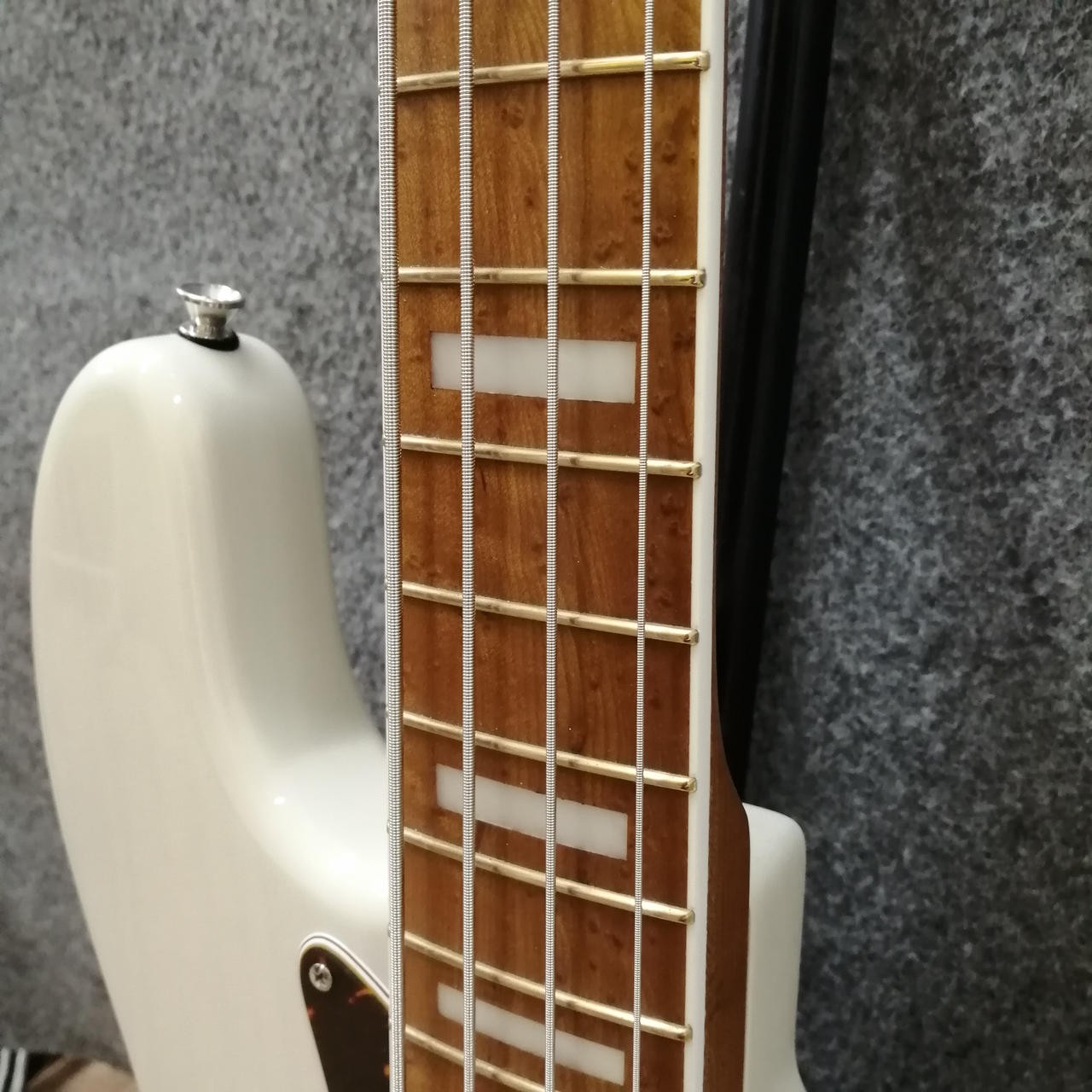 Momose MJB-TWBM/BM Thermo Birdseye Maple 1P Ash Jazz Bass Limited Edition JP