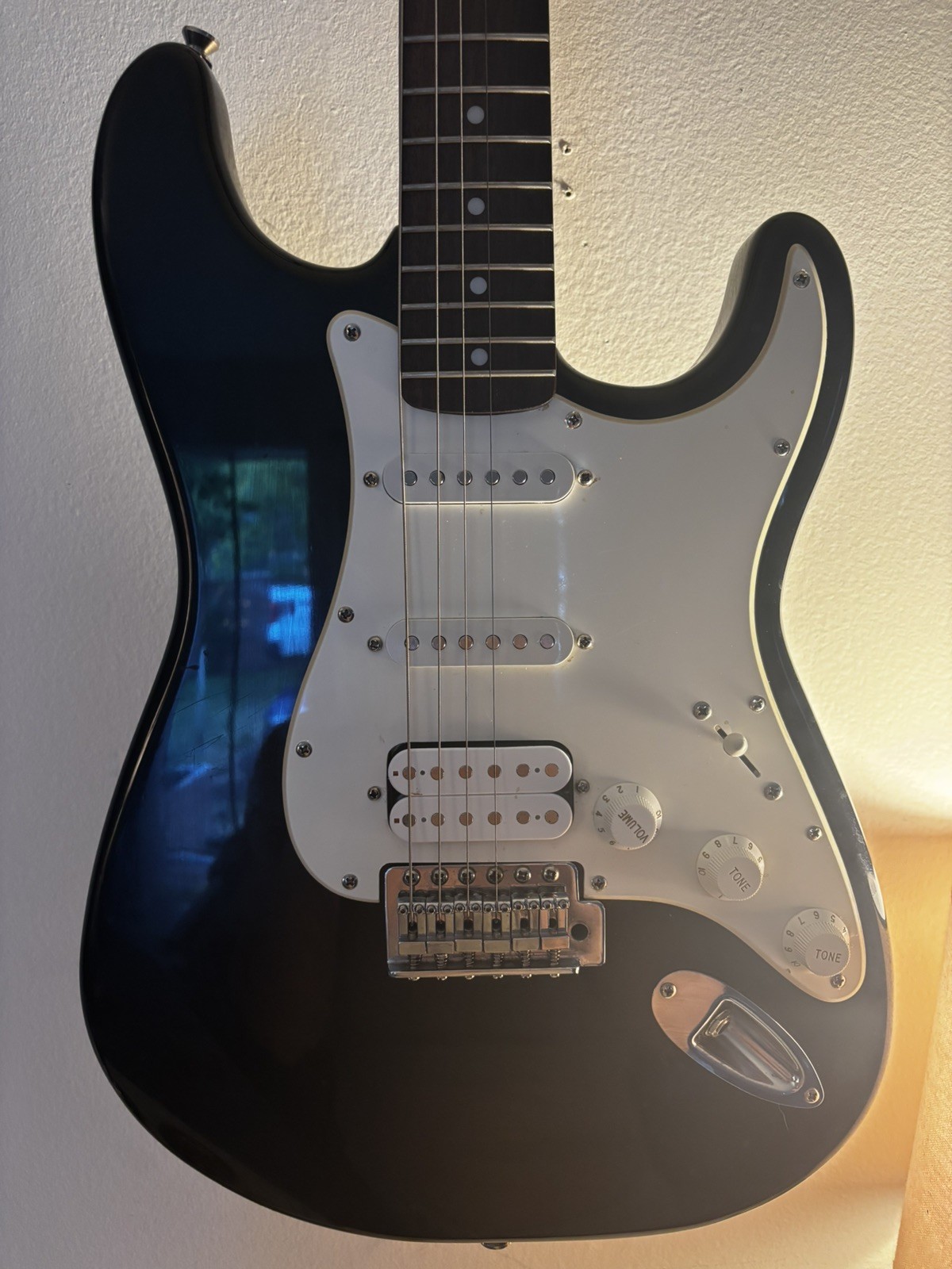 Fender Starcaster Black Electric Guitar S/N IC0407068935 Indonesia WORKS EUC