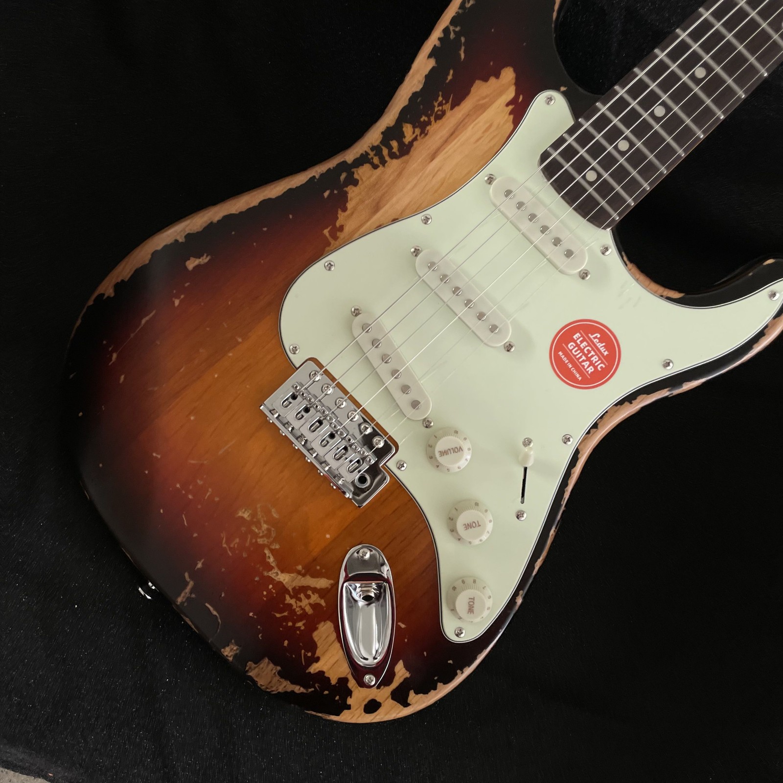 Vintage ST Sunburst Electric Guitar 3S Pickups Rosewood Fretboard Tremolo Bridge