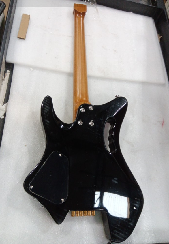 Second-hand Headless electric guitar，Minor defect，Normal use，basswood body US