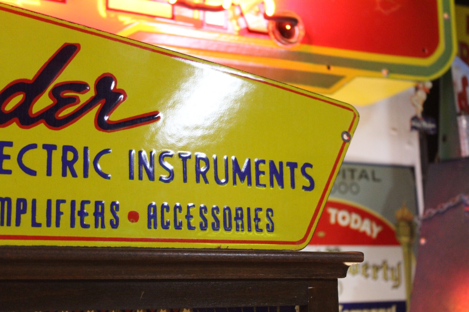 RARE LARGE FENDER GUITAR AUTHORIZED DEALER PORCELAIN METAL SIGN AMP ROCK BEATLES