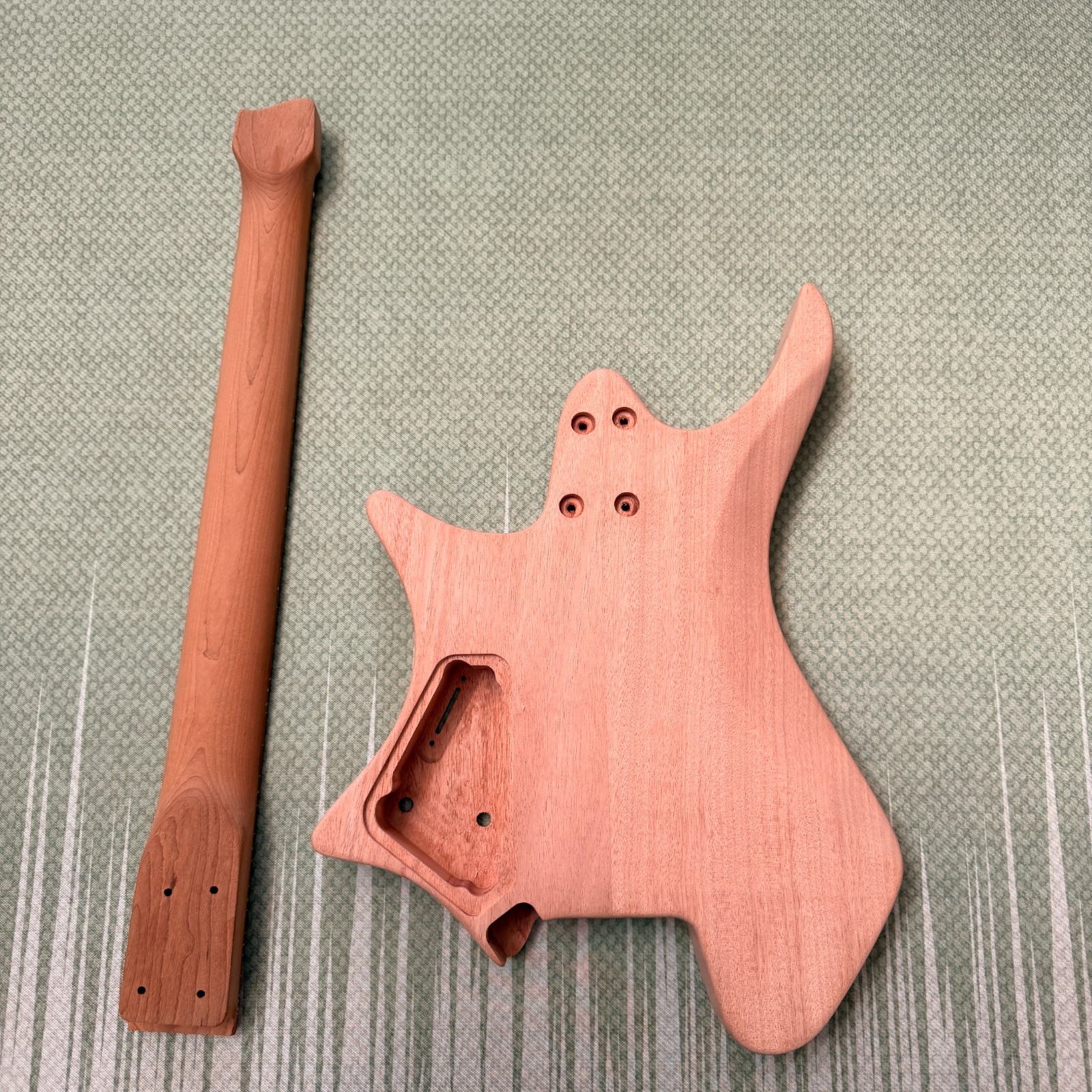6-string Headless DIY Electric Guitar Kit HH Pickups Roasted Maple Neck BK part