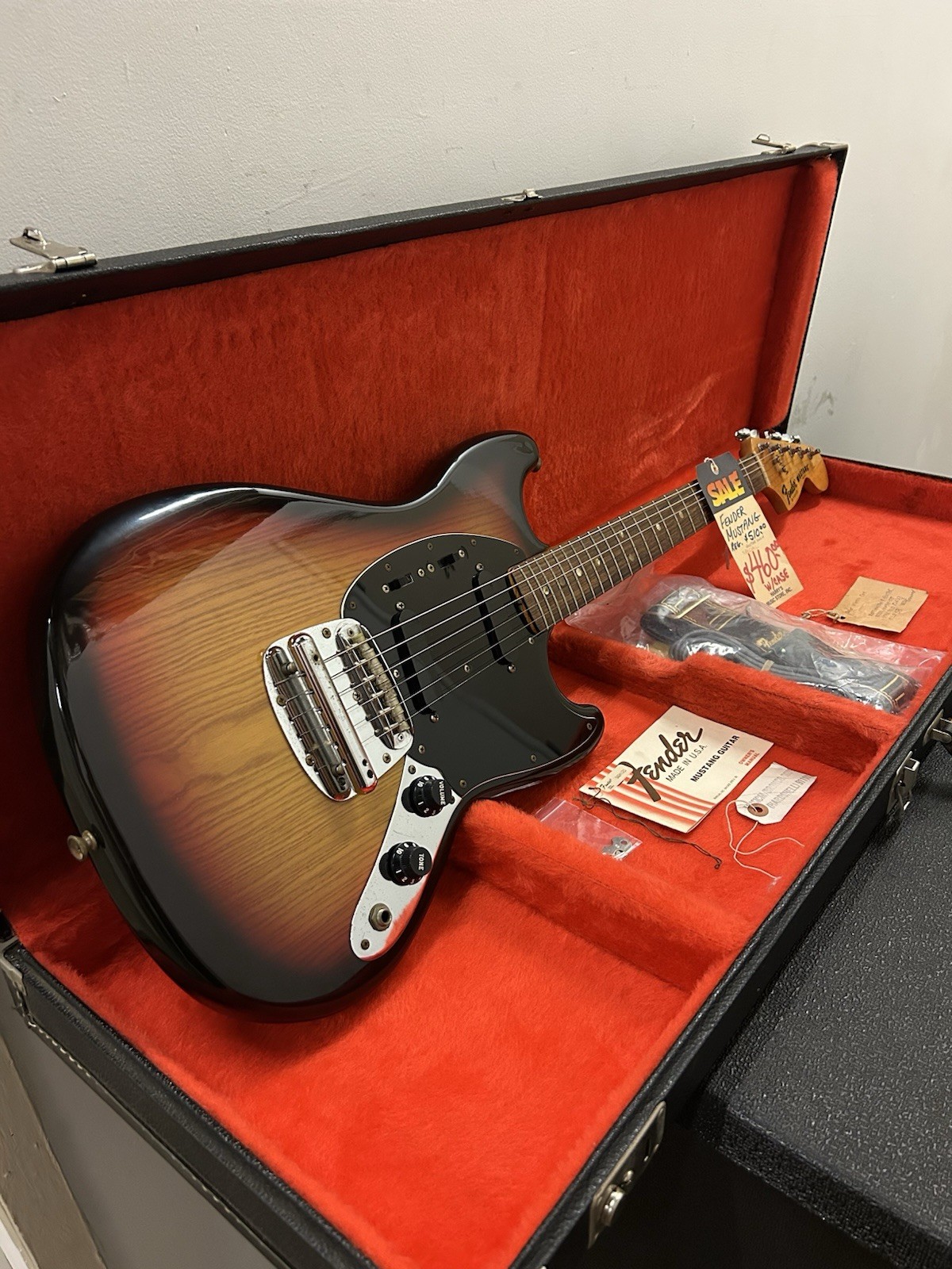1978 Fender Mustang Sunburst Vintage Electric Guitar & Original Hard Case! Clean