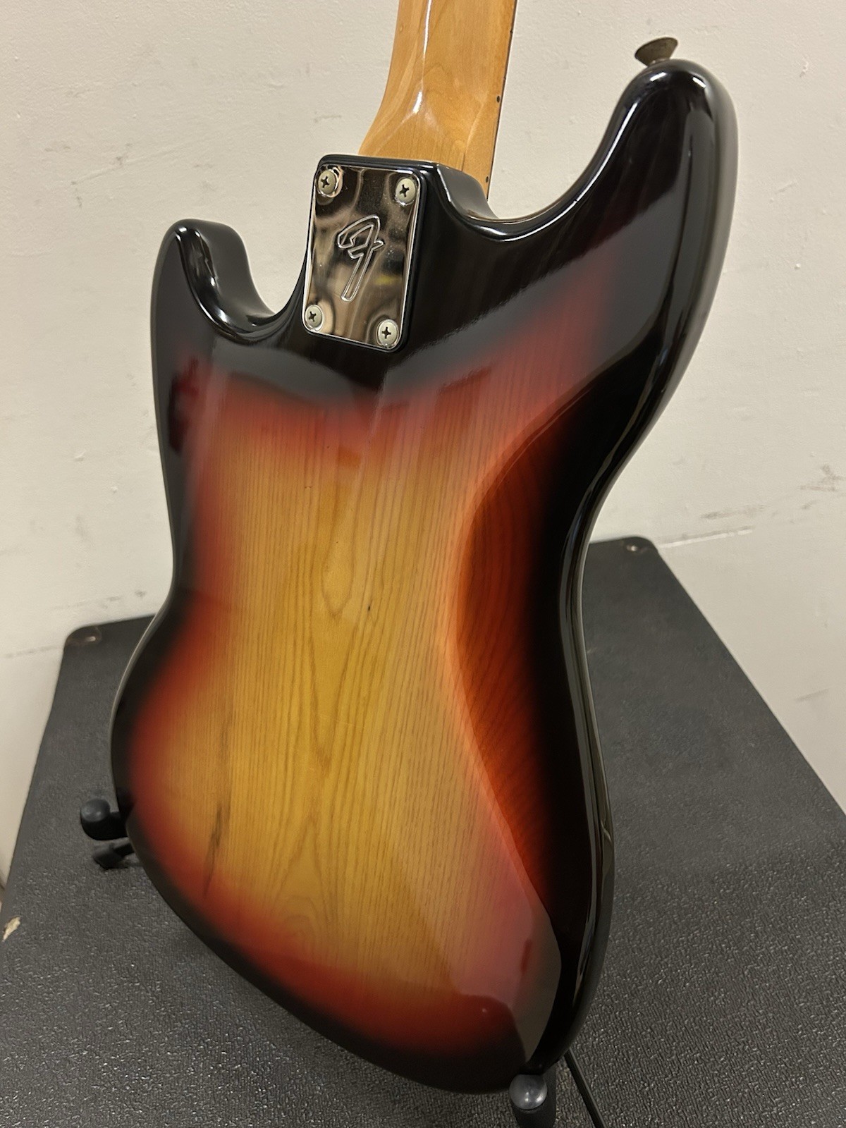 1978 Fender Mustang Sunburst Vintage Electric Guitar & Original Hard Case! Clean
