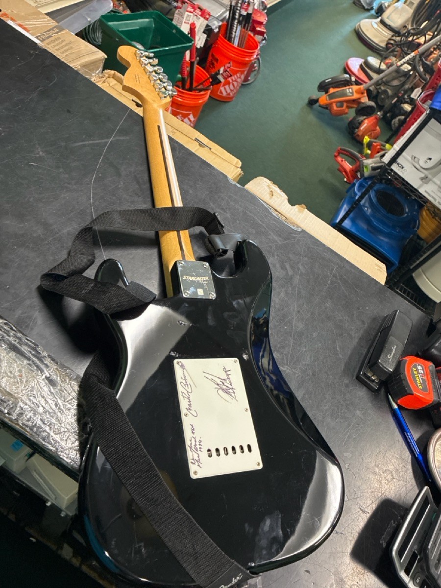FENDER STARCASTER 6 STRING ELECTRIC GUITAR; SEE PICS AND DESCRIPTION (HPB030992)