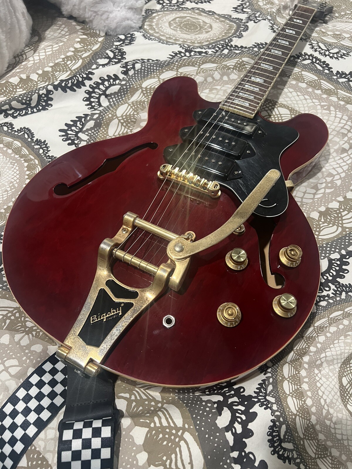 Epiphone Riviera P93 Limited Electric Guitar