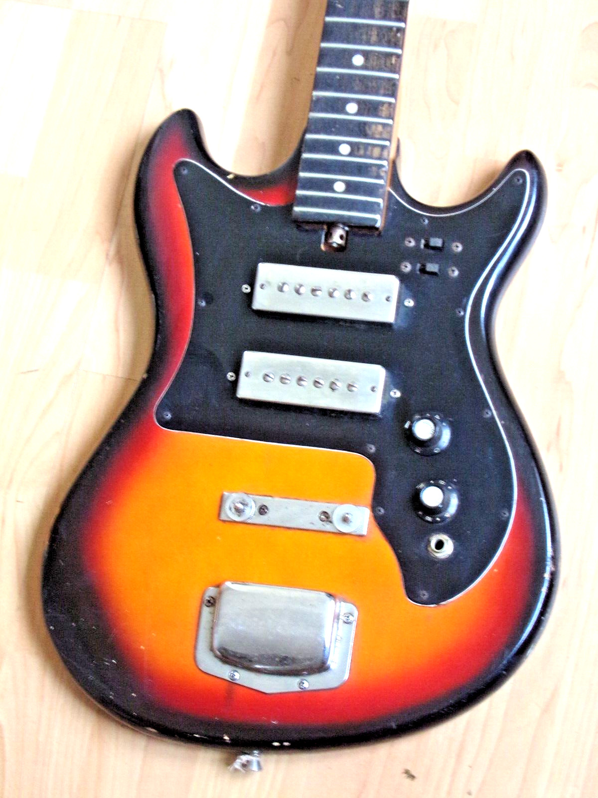 Vintage Harmony H802 Electric Guitar