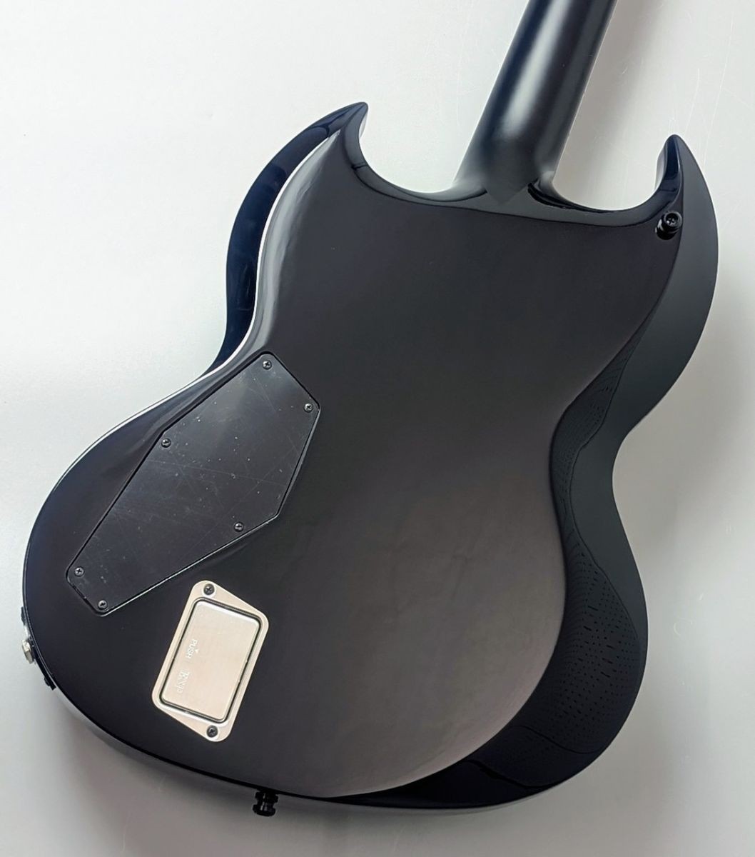 E-II / VIPER -Black- Electric Guitar / OUTLET