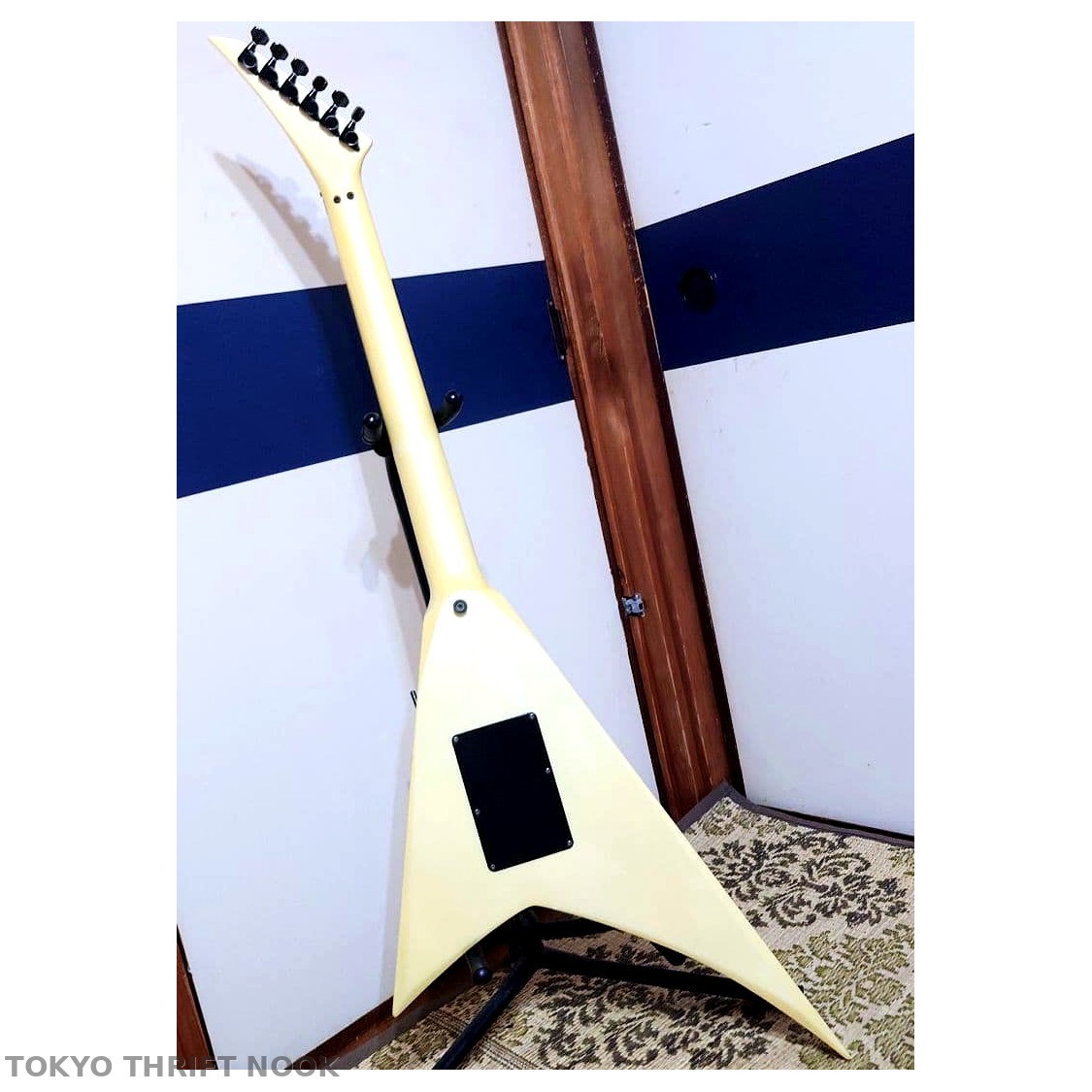 [Very Good] Fernandes JS-100 V-Style Electric Guitar White MIJ Japan Modified