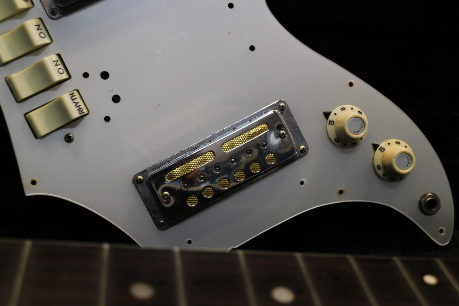 USED Zenon ES-70 Offset Style Electric Guitar Body & Neck Gold Foil GT368 230810
