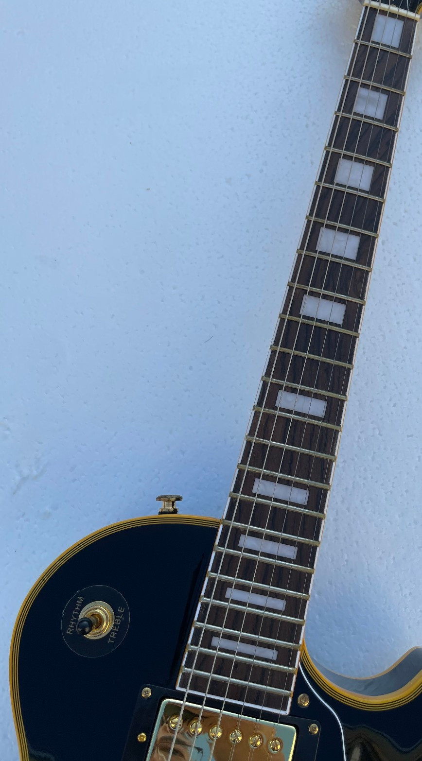 6 Strings Electric Guitar Bone Nut Glossy Black Finished Solid Body Guitarra