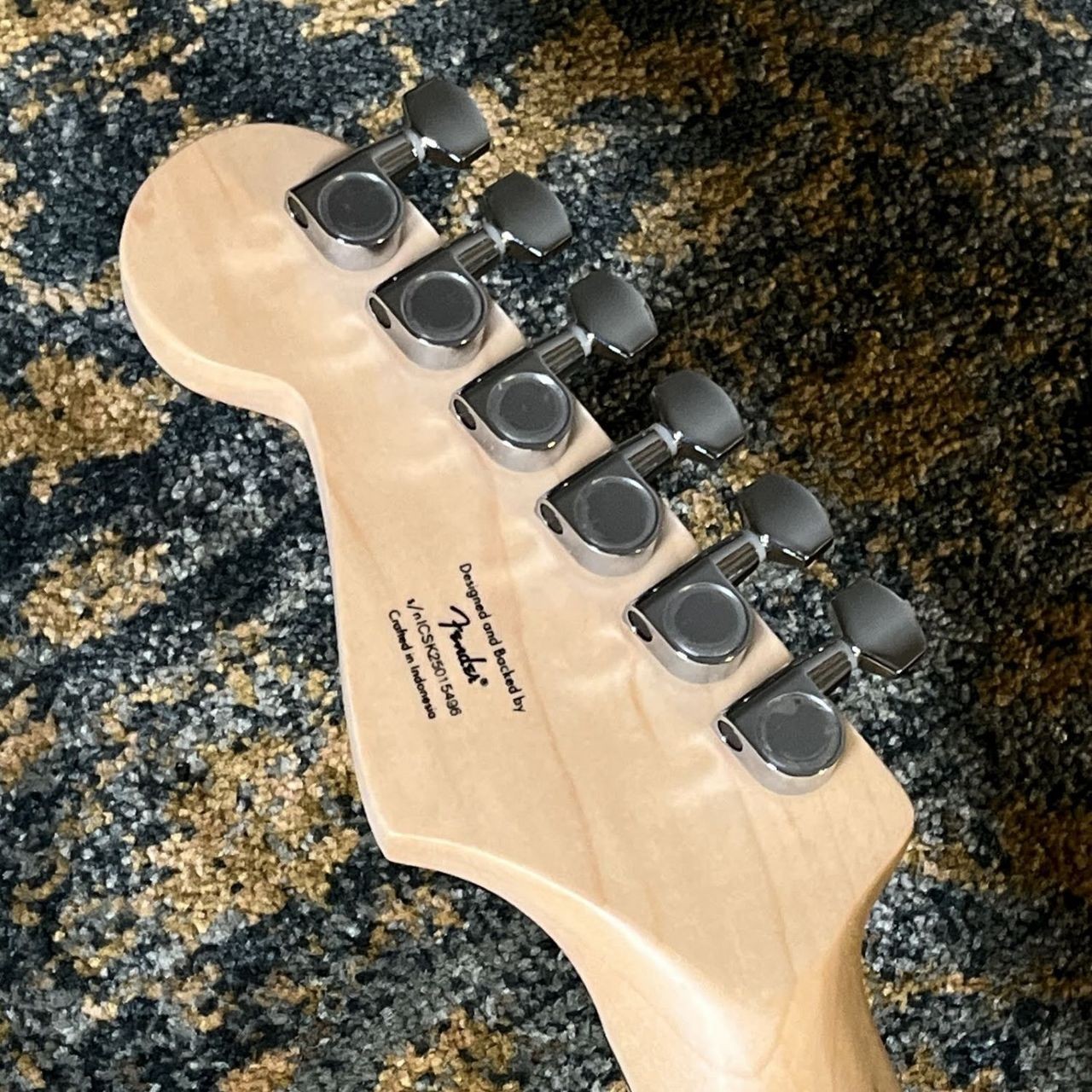 Squier By Fender Photo/Lightweight Individual 3.24 Kg Sonic Strat Lrl Wpg Electr