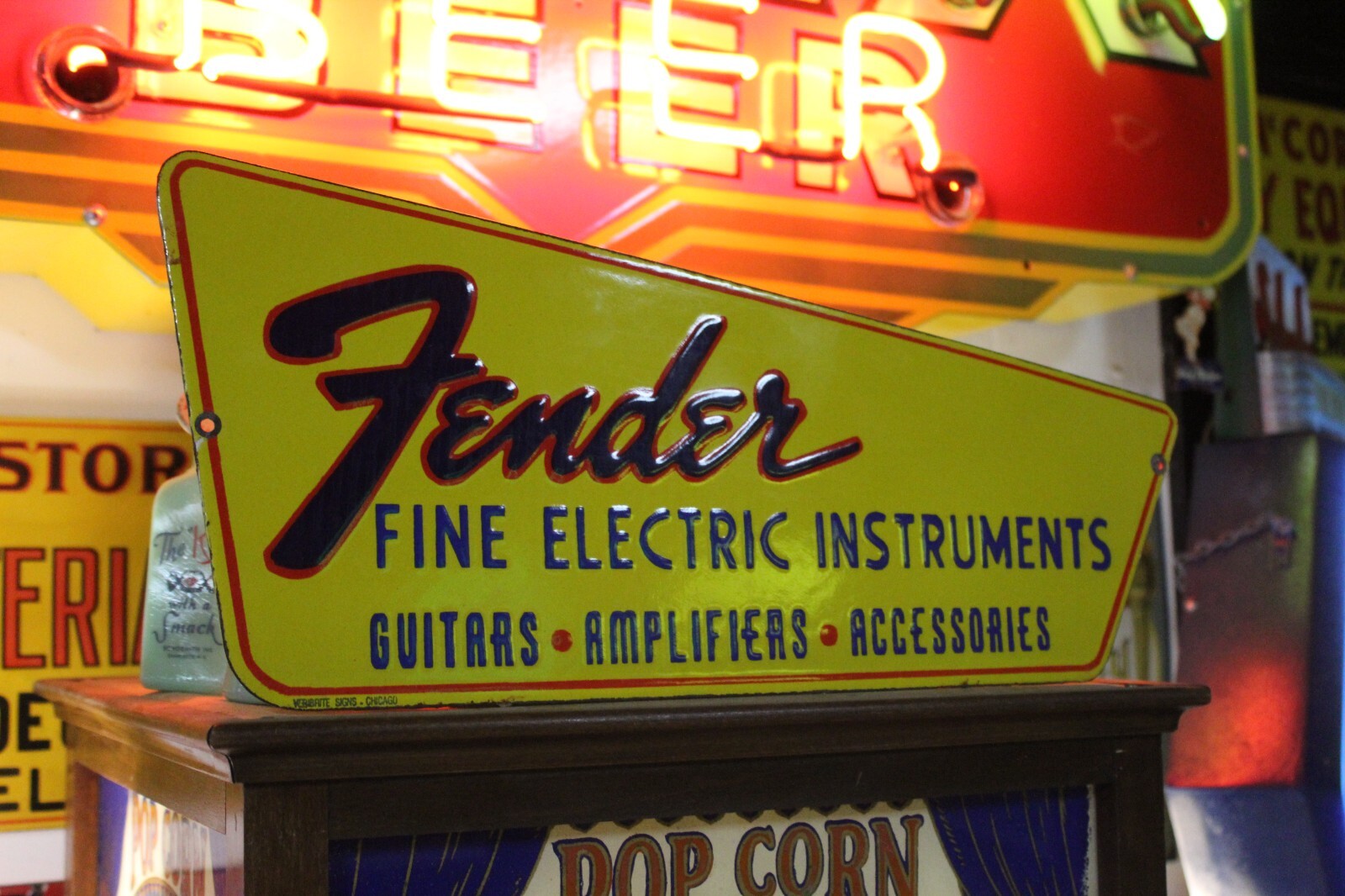 RARE LARGE FENDER GUITAR AUTHORIZED DEALER PORCELAIN METAL SIGN AMP ROCK BEATLES