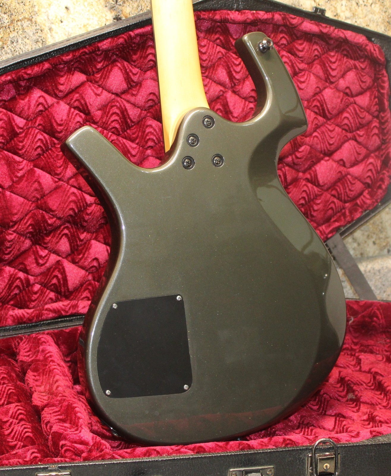 Parker P-42 Electric Guitar (Made in Korea) w/ Coffin Case