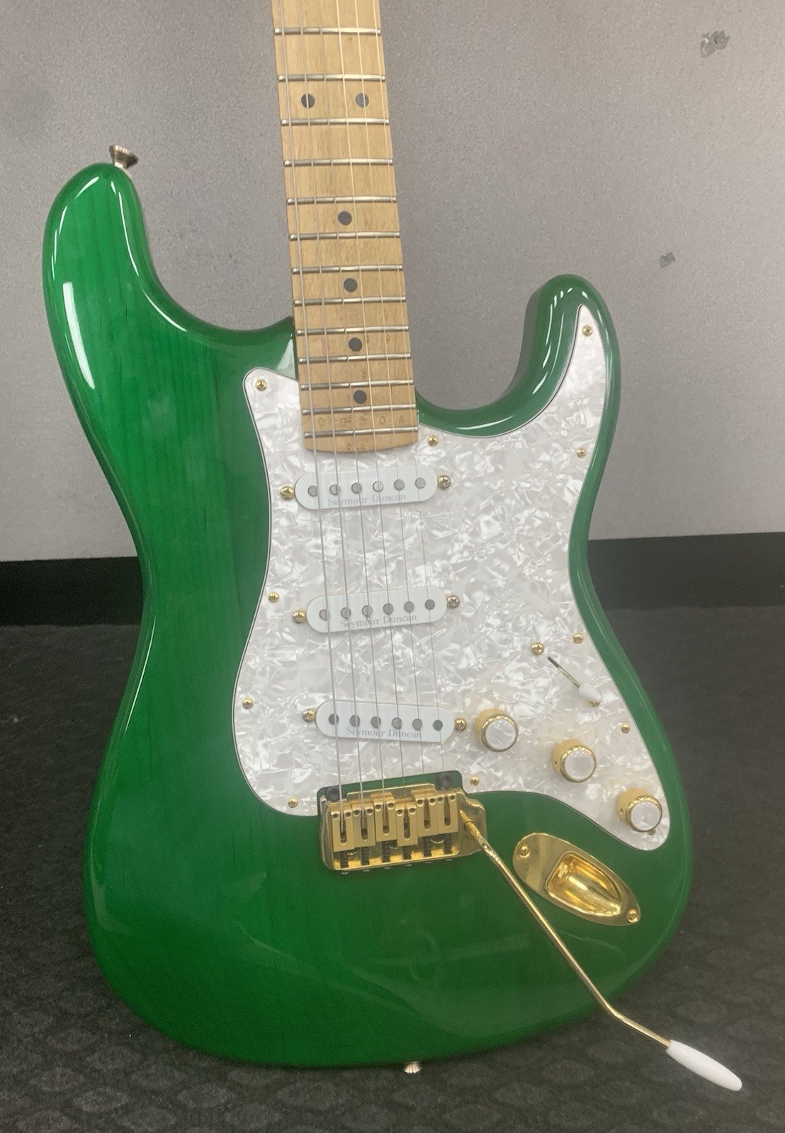 ED Roman Pearlcaster Electric Guitar Seymour Duncan Birdseye USA Made