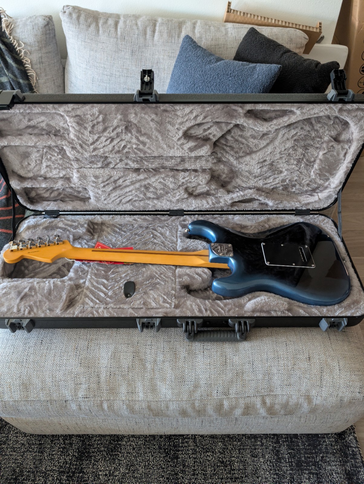 Fender American Professional II Stratocaster Guitar – Dark Night, Rosewood