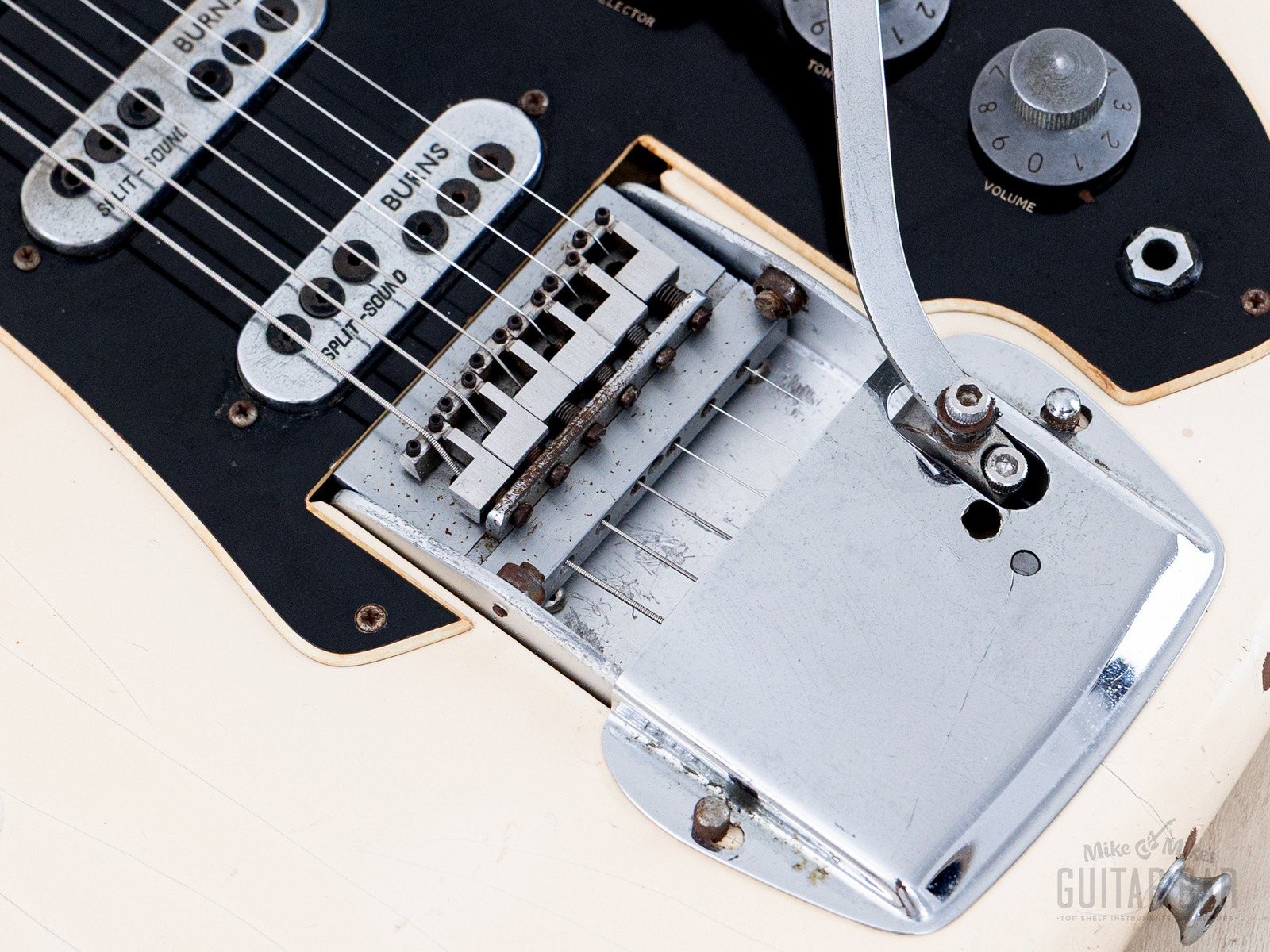 1966 Baldwin-Burns Jazz Split Sound Vintage Guitar White w/ Wild Dog