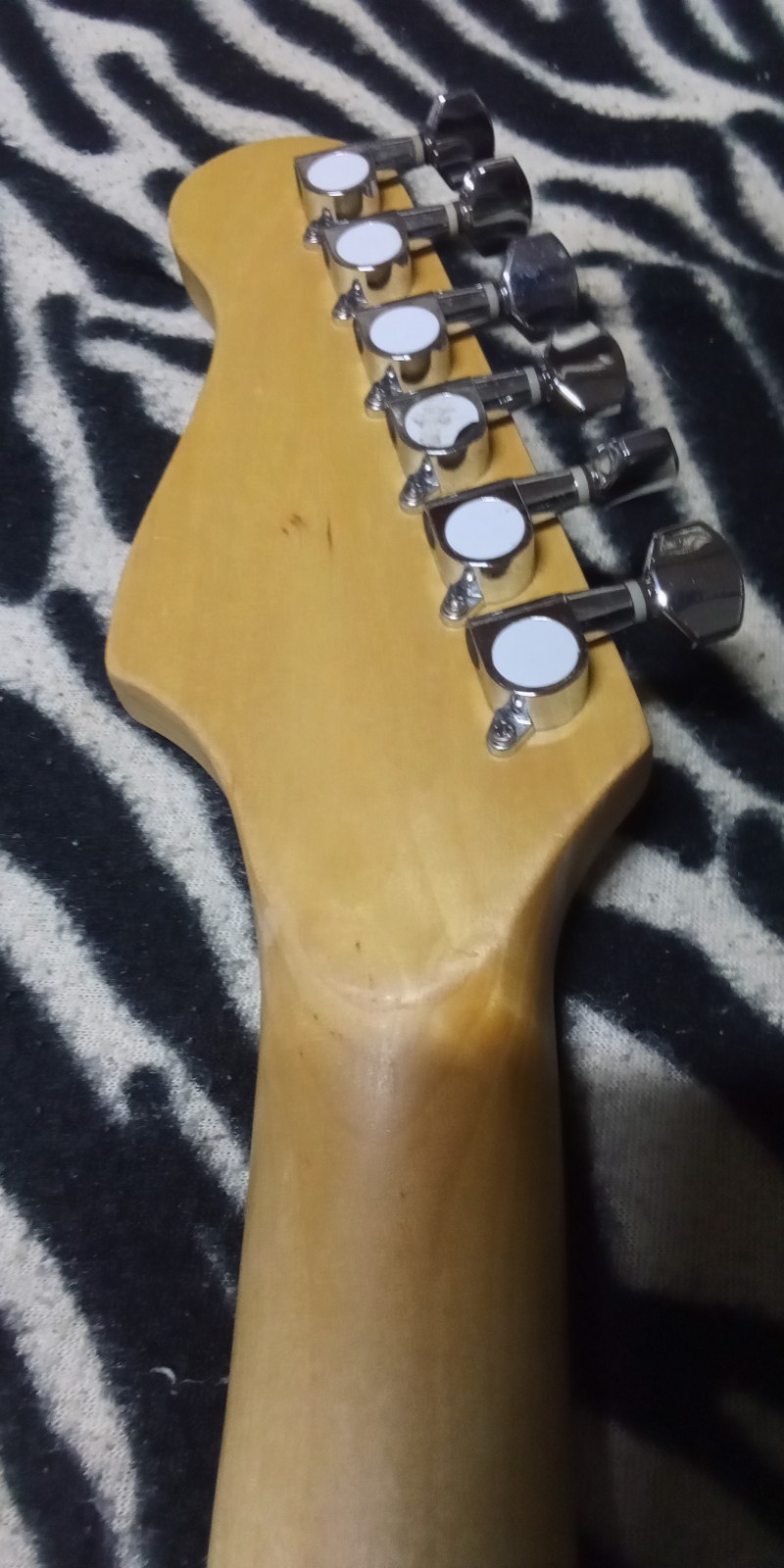 Cozart Custom Hand Made Series Electric Guitar With a 2 Tone Sunburst Finish