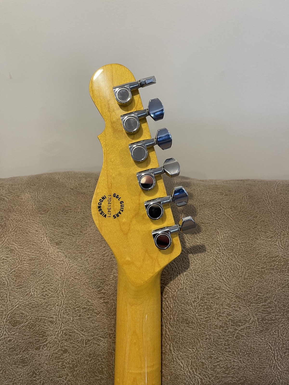 G&L ASAT Classic Tribute E.Guitar w/case *G&L(USA) PUPs & Upgraded elec.(920D)