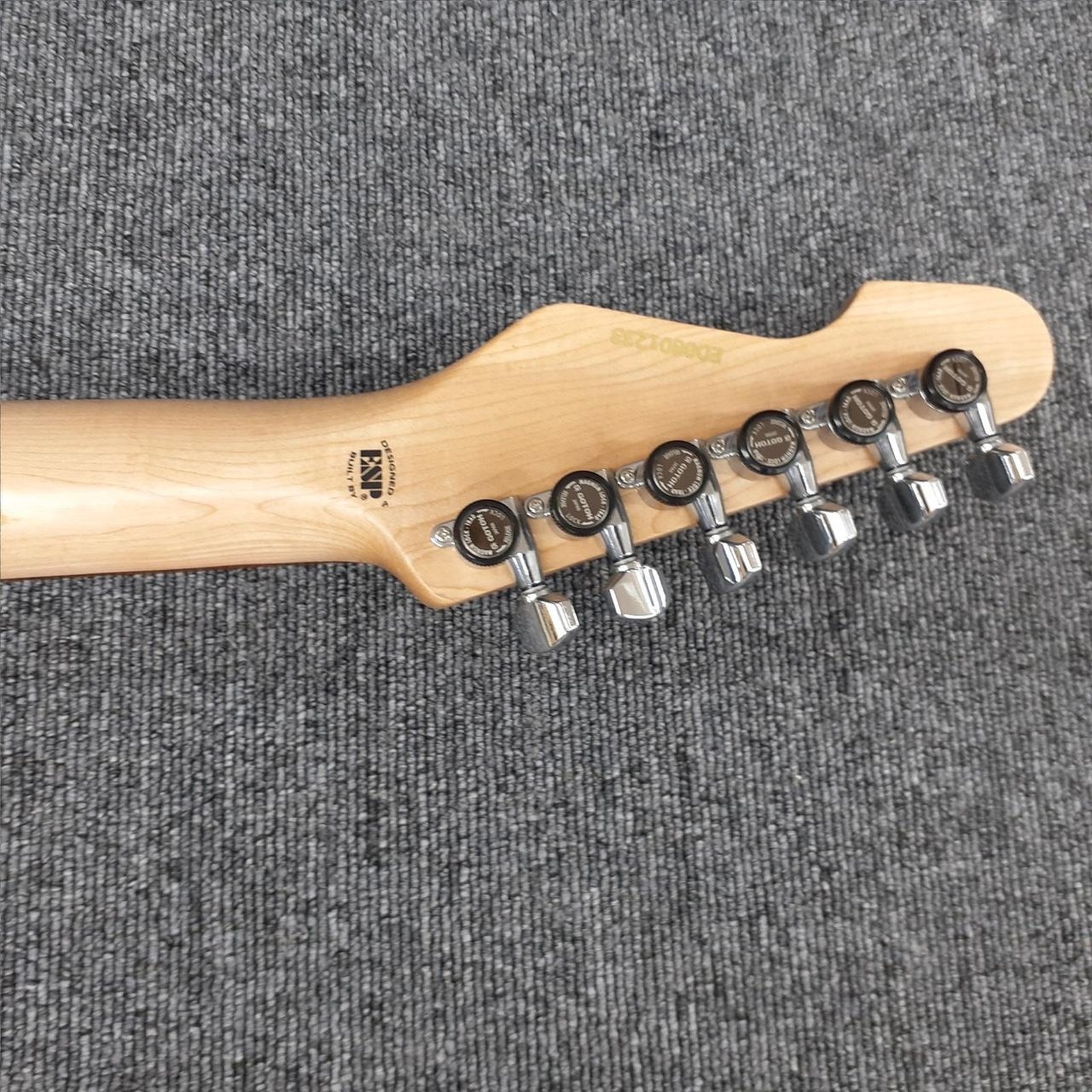 EDWARDS E-SNAPPER TO ROYAL SILVER Used Alder body Rosewood fingerboard w/Gigcase