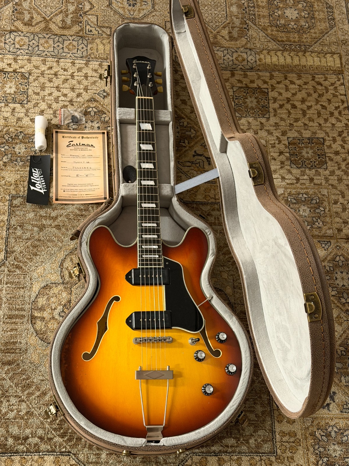 Eastman T64/V-T-GB in Goldburst w/ Lollar P90s, Hardshell Case & Pro Setup