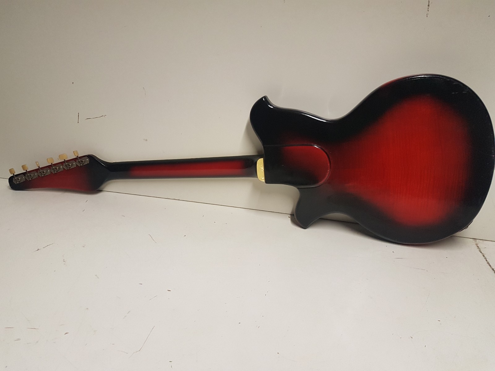 1962 HOYER ELECTRIC GUITAR – FIRST MODEL EVER MADE