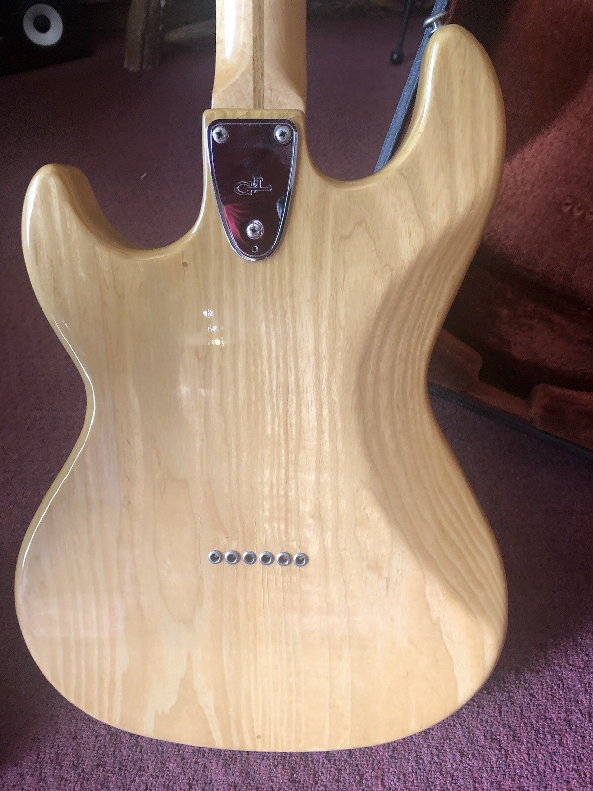 G&L F-100 Series II Electric Guitar – Classic Leo Fender Design 1981