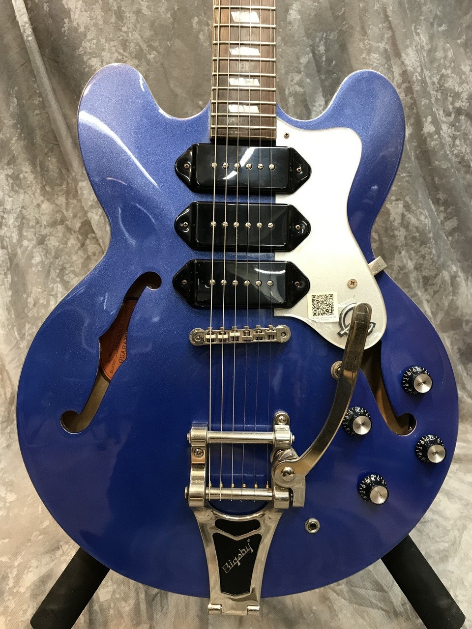 Epiphone Riviera Custom P93 w/soft case USED