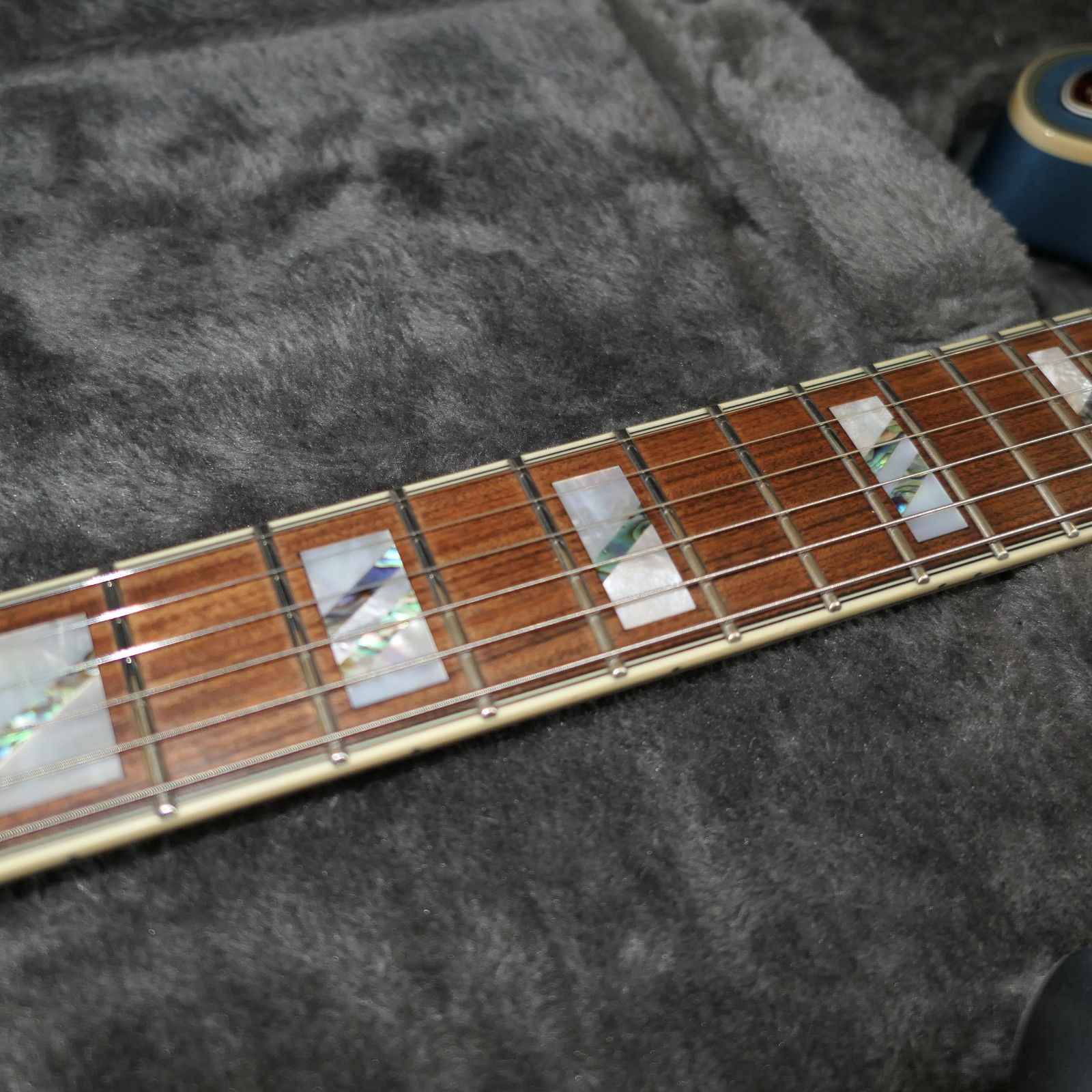 D’Angelico Deluxe Atlantic Electric Guitar Metalic Blue With Case