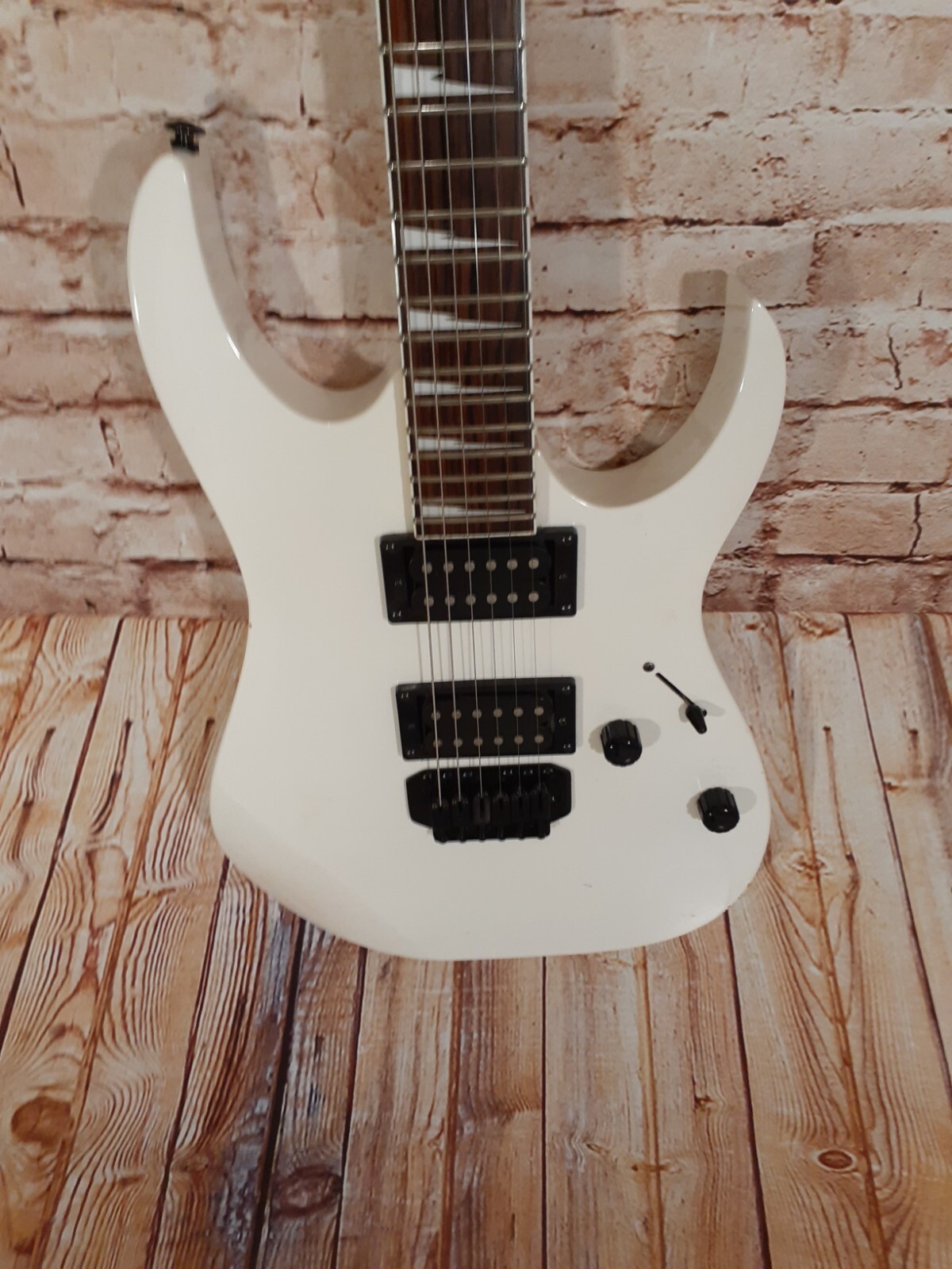 Ibanez GRG120BDX Gio Series Electric Guitar – White